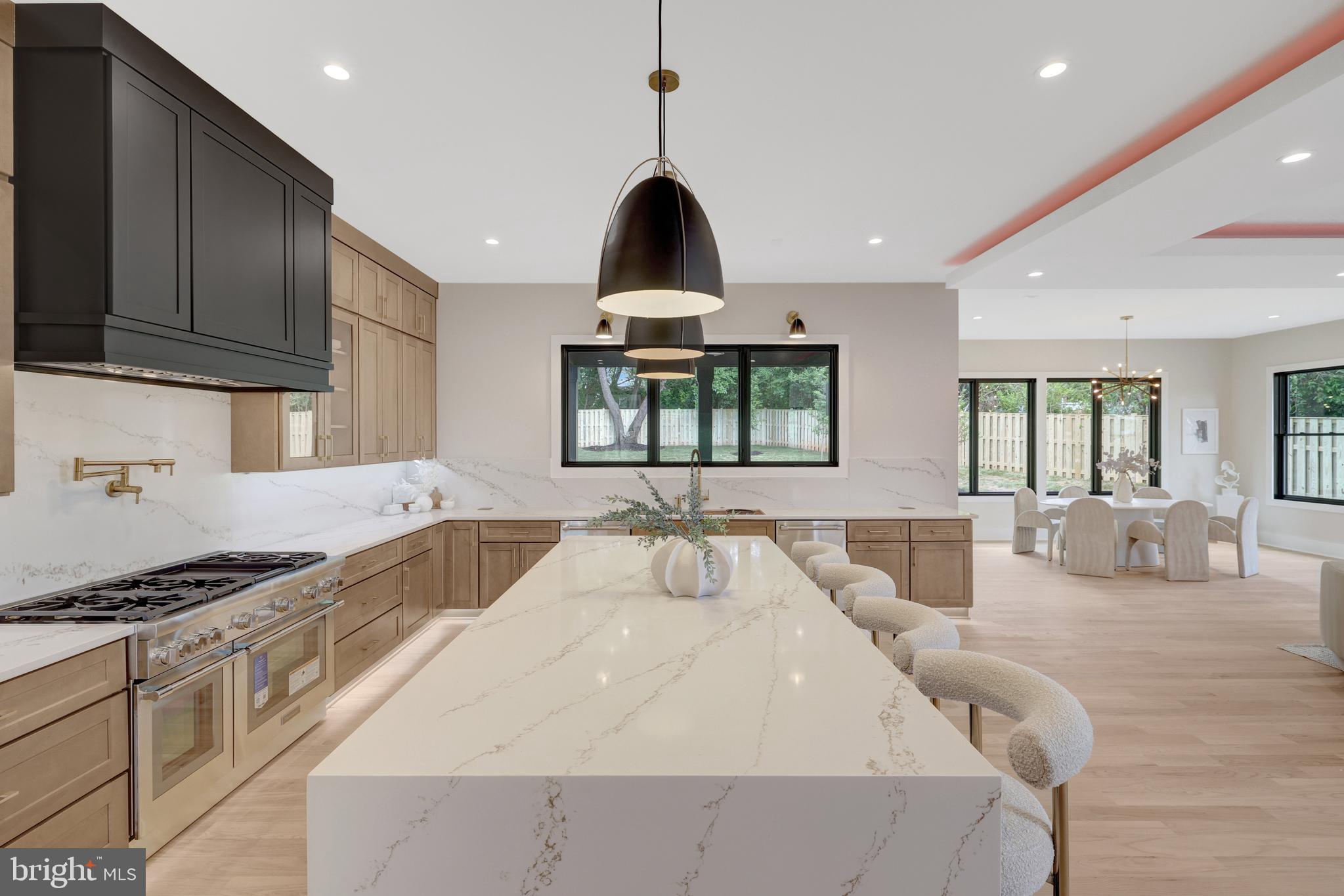 GRASS RIDGE - Residential