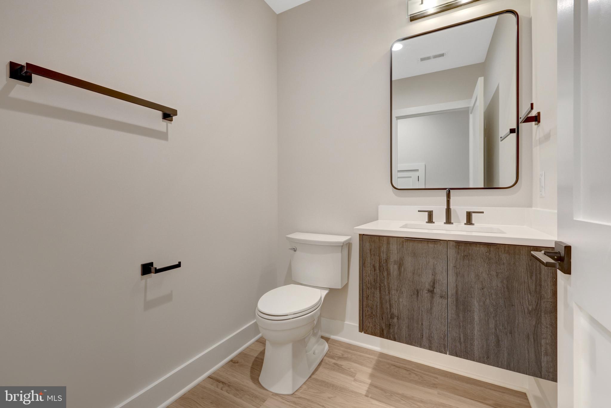 GRASS RIDGE - Residential