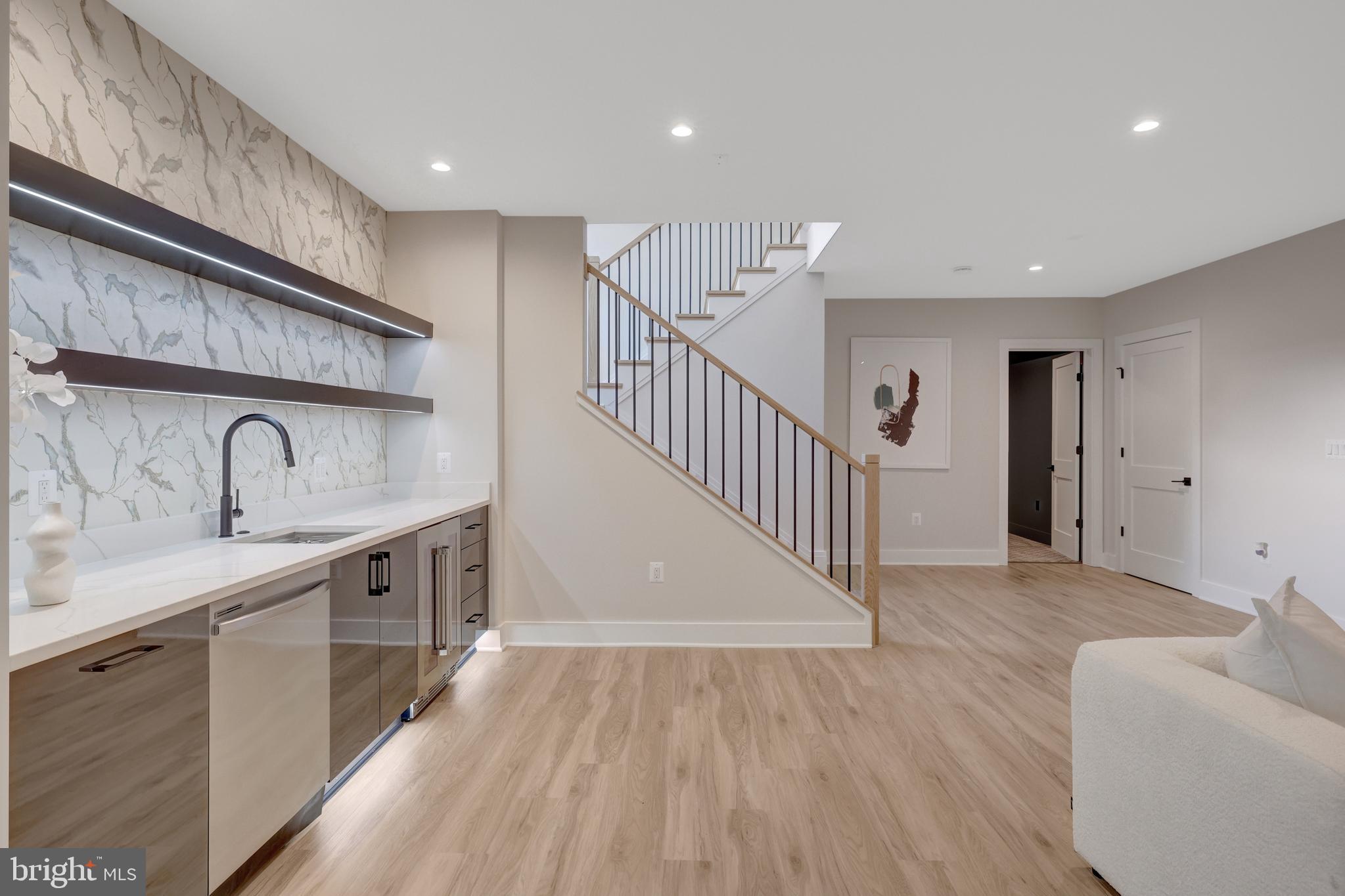 GRASS RIDGE - Residential