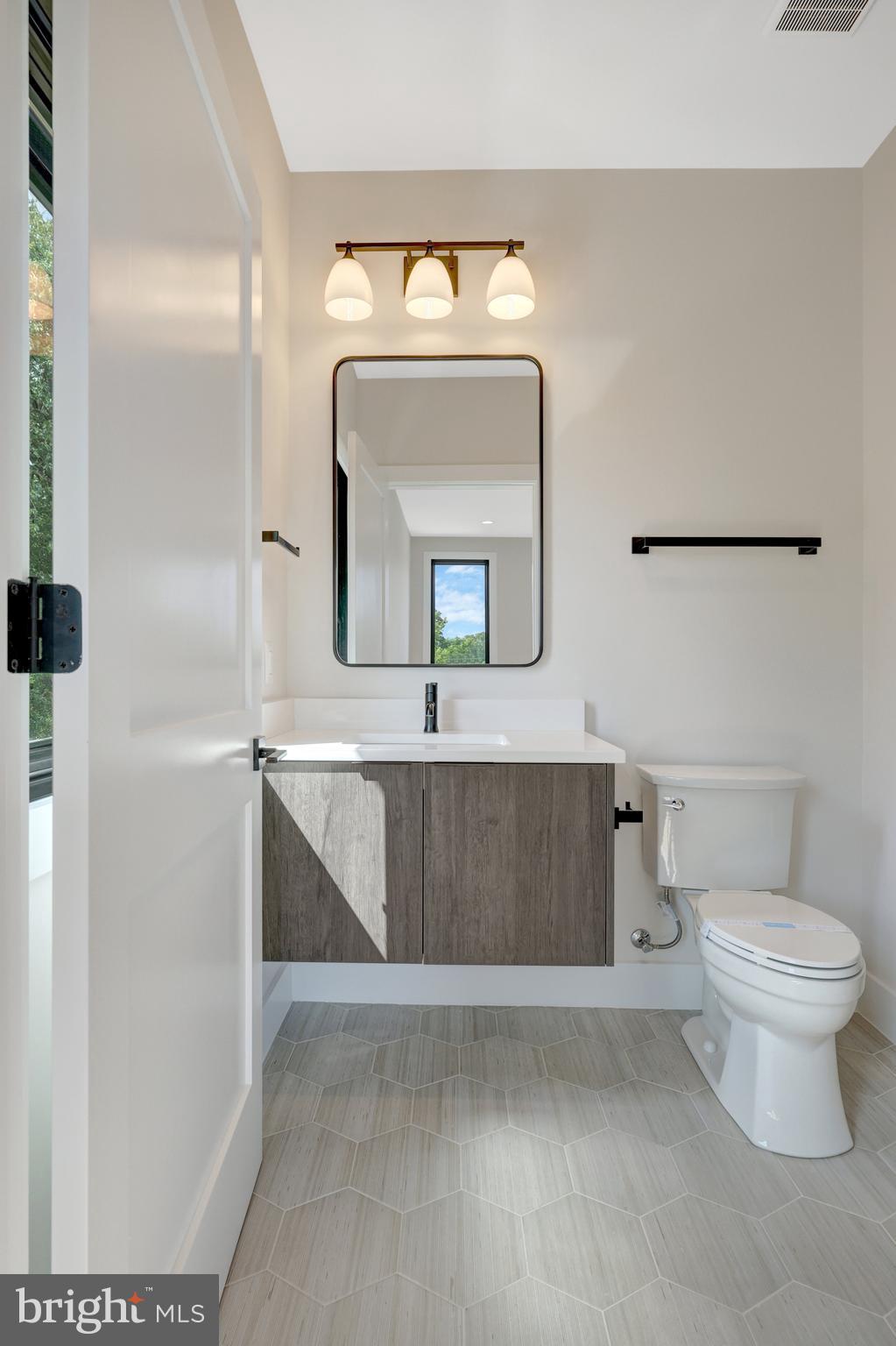 GRASS RIDGE - Residential