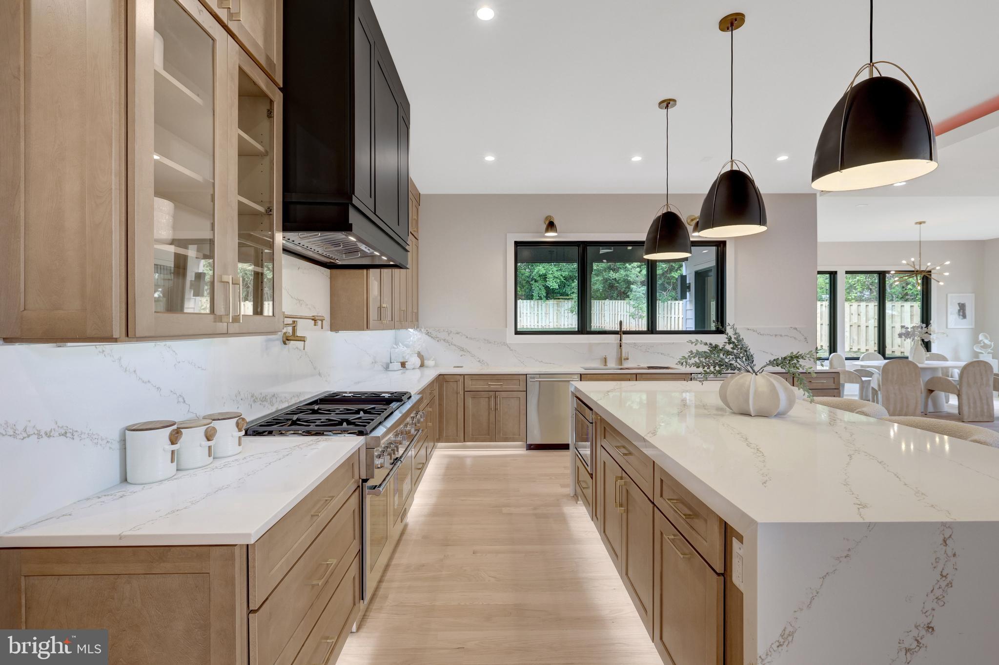 GRASS RIDGE - Residential