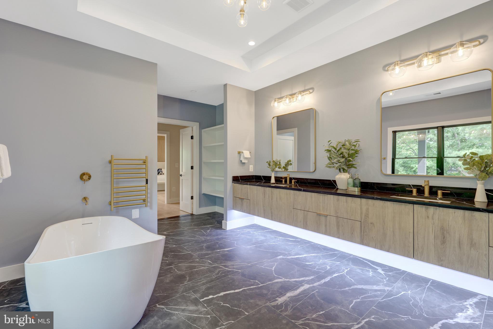 GRASS RIDGE - Residential