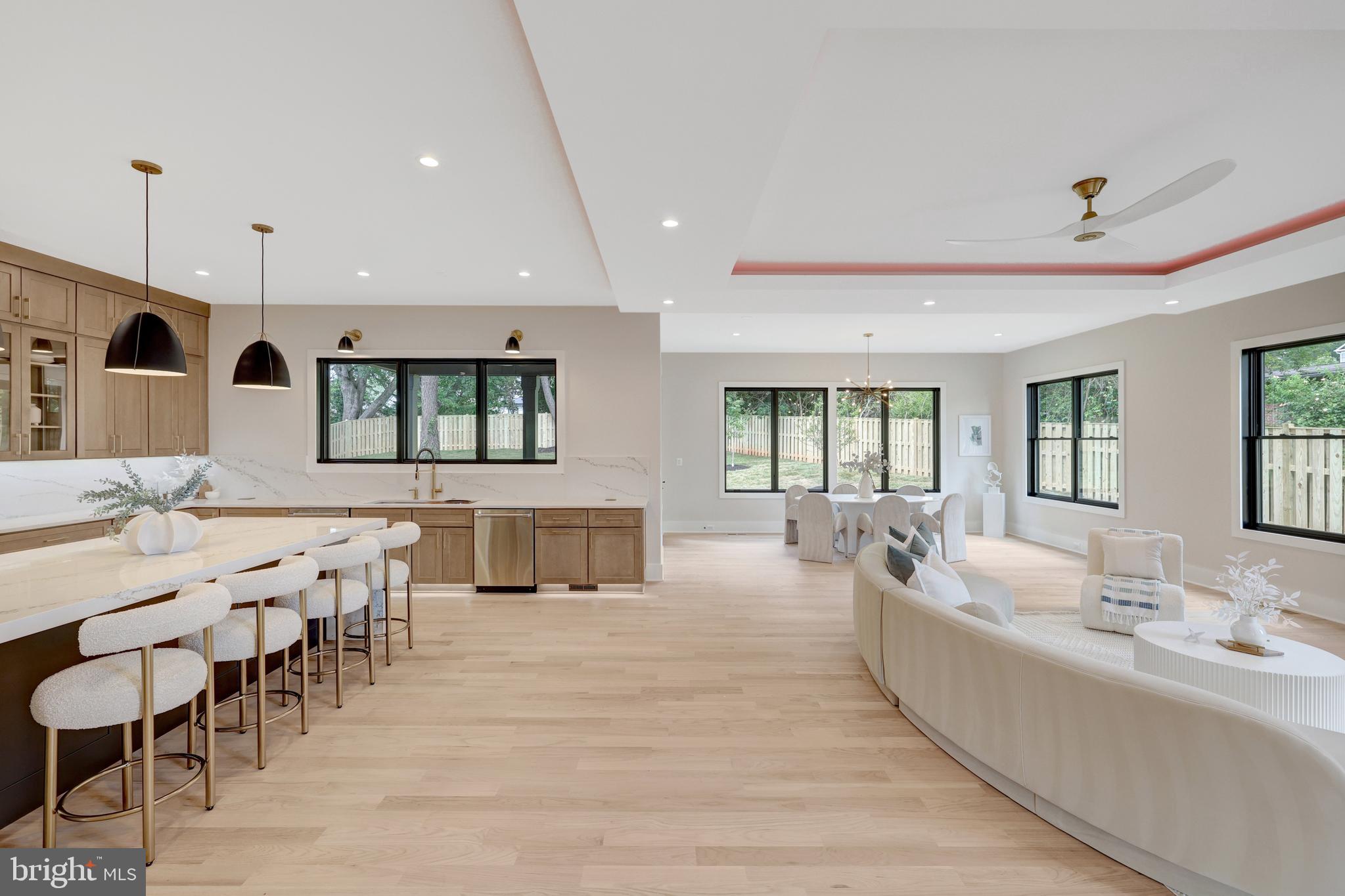 GRASS RIDGE - Residential