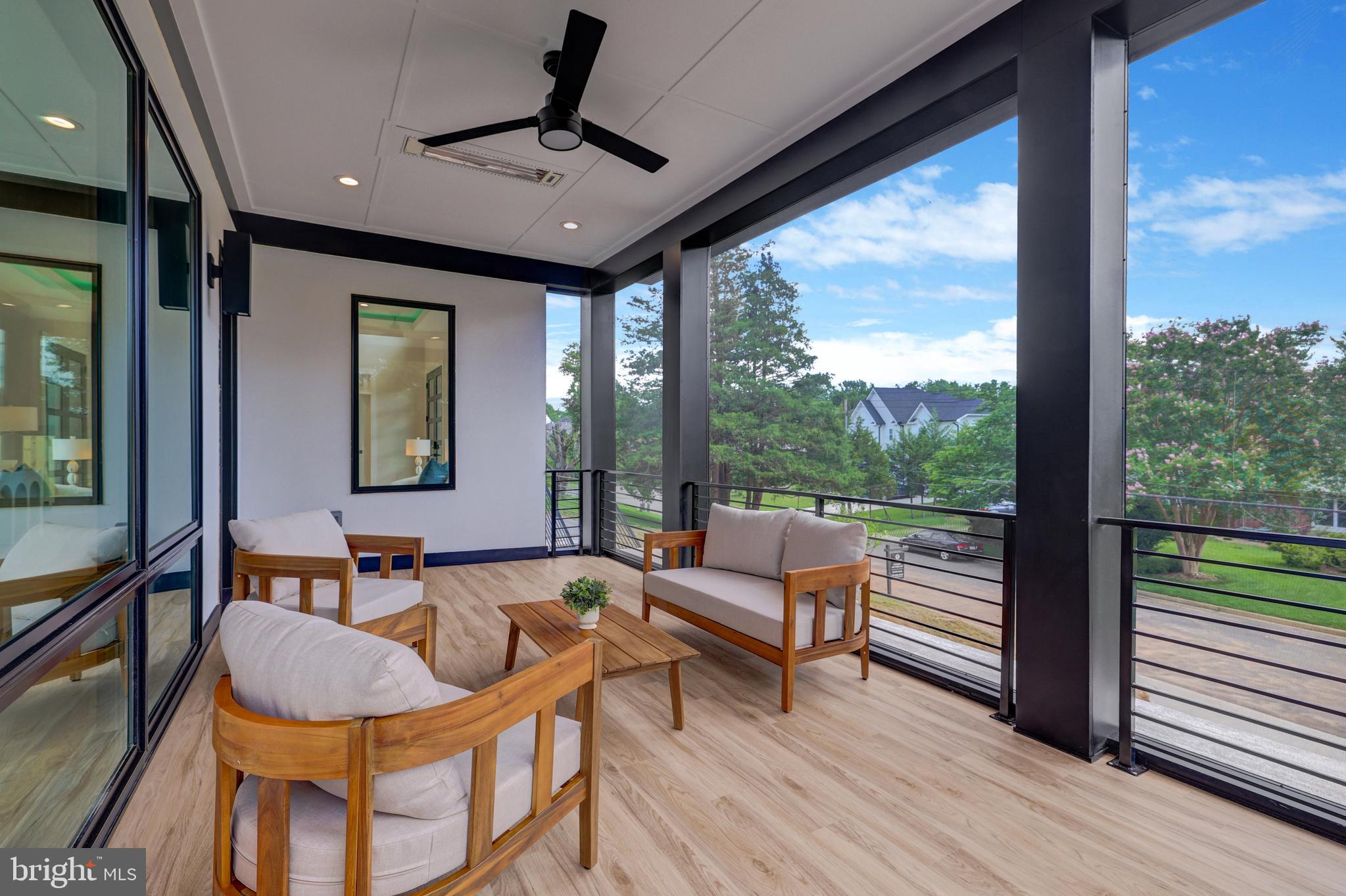 GRASS RIDGE - Residential