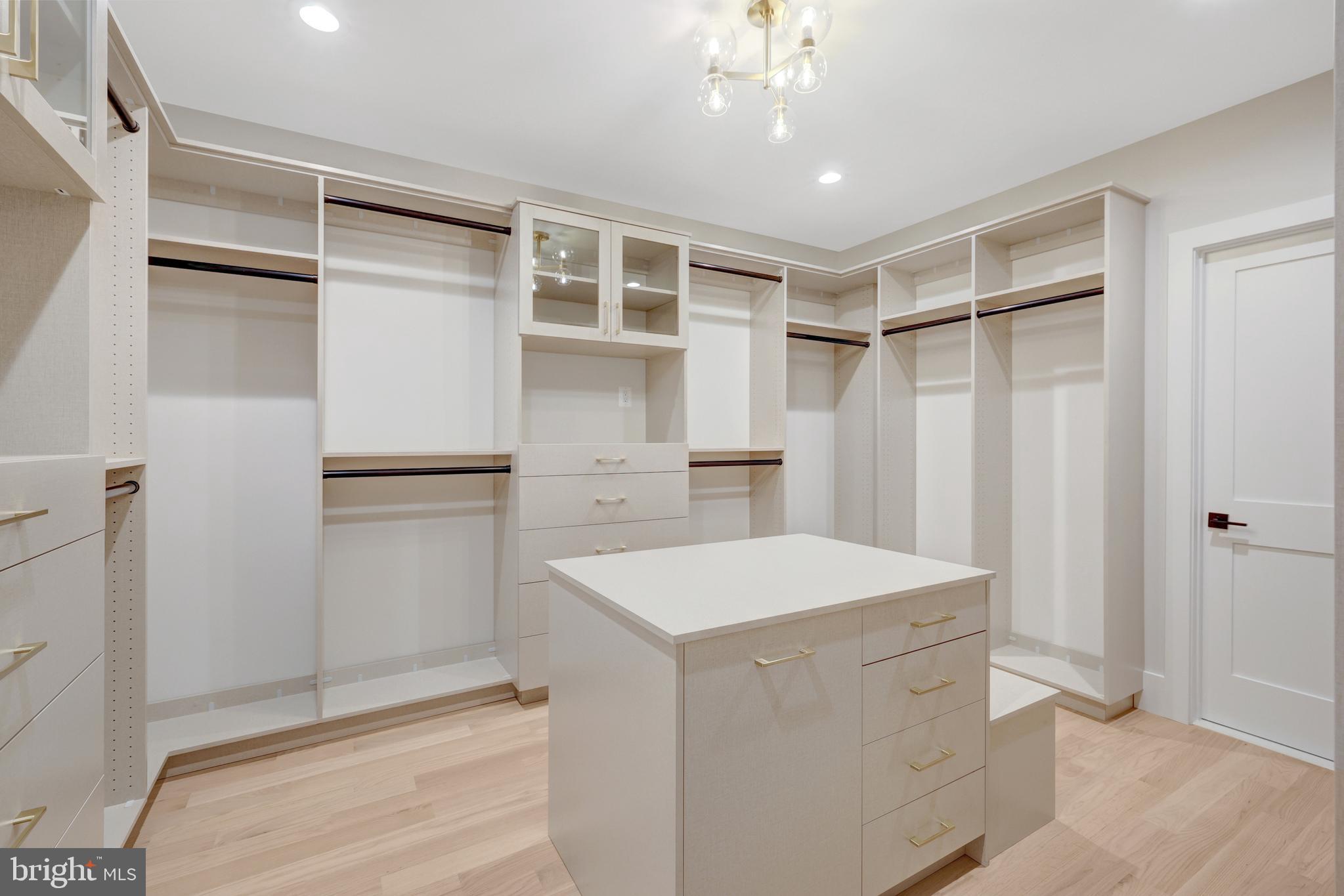 GRASS RIDGE - Residential