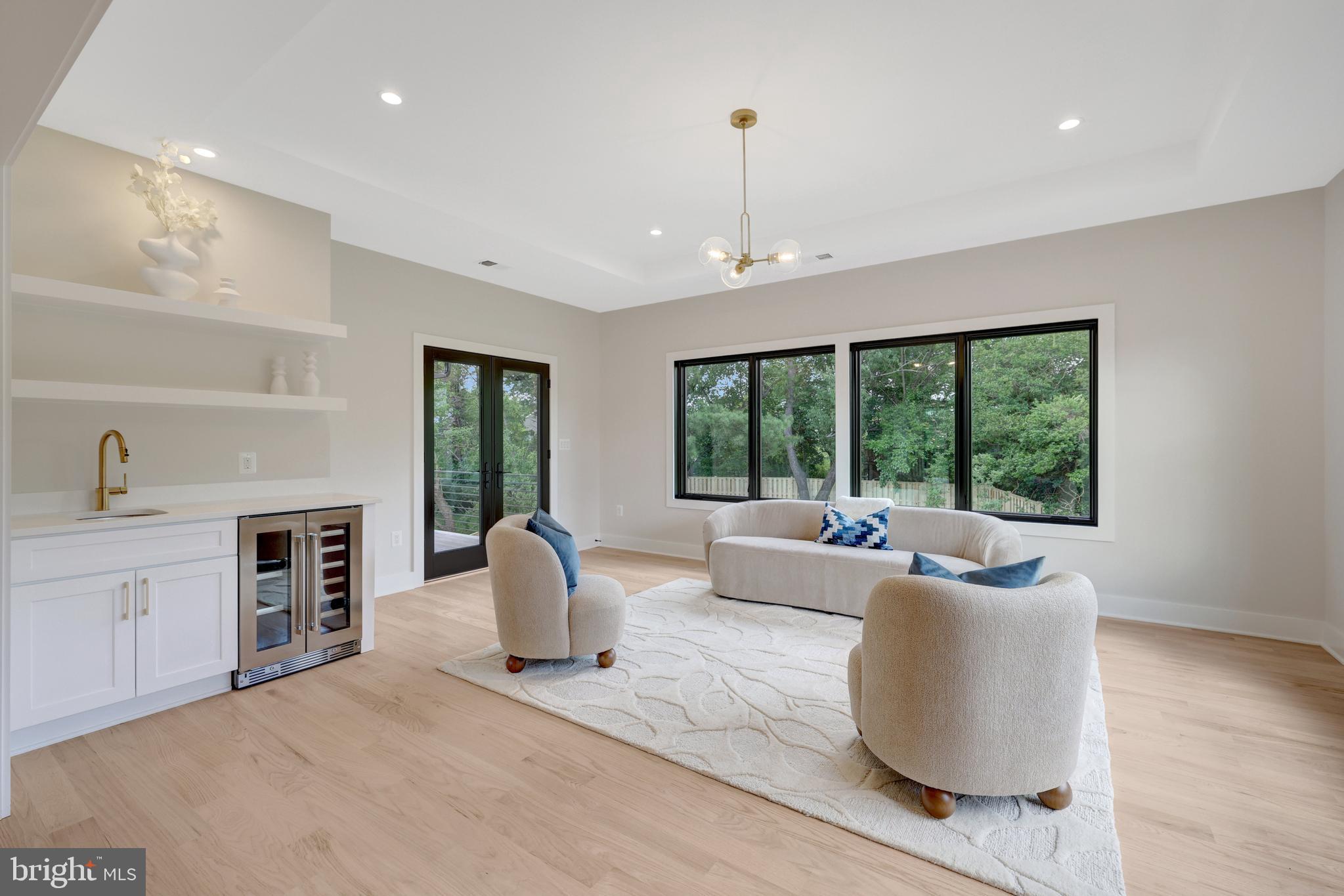 GRASS RIDGE - Residential