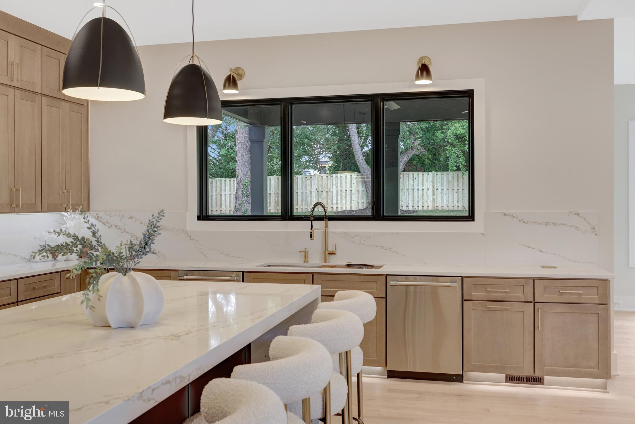 GRASS RIDGE - Residential