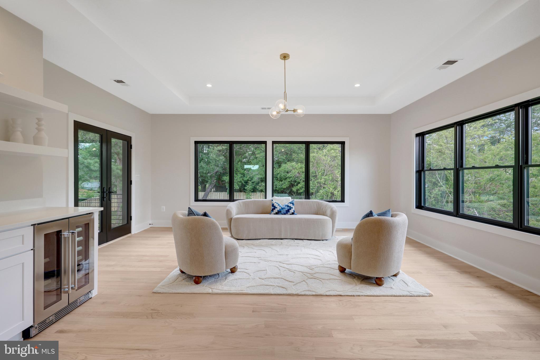 GRASS RIDGE - Residential