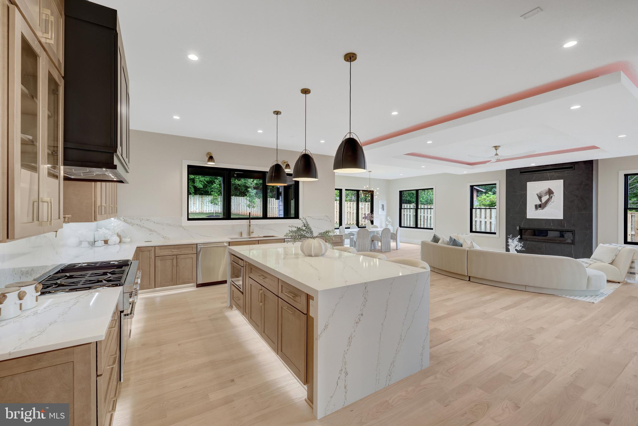 GRASS RIDGE - Residential