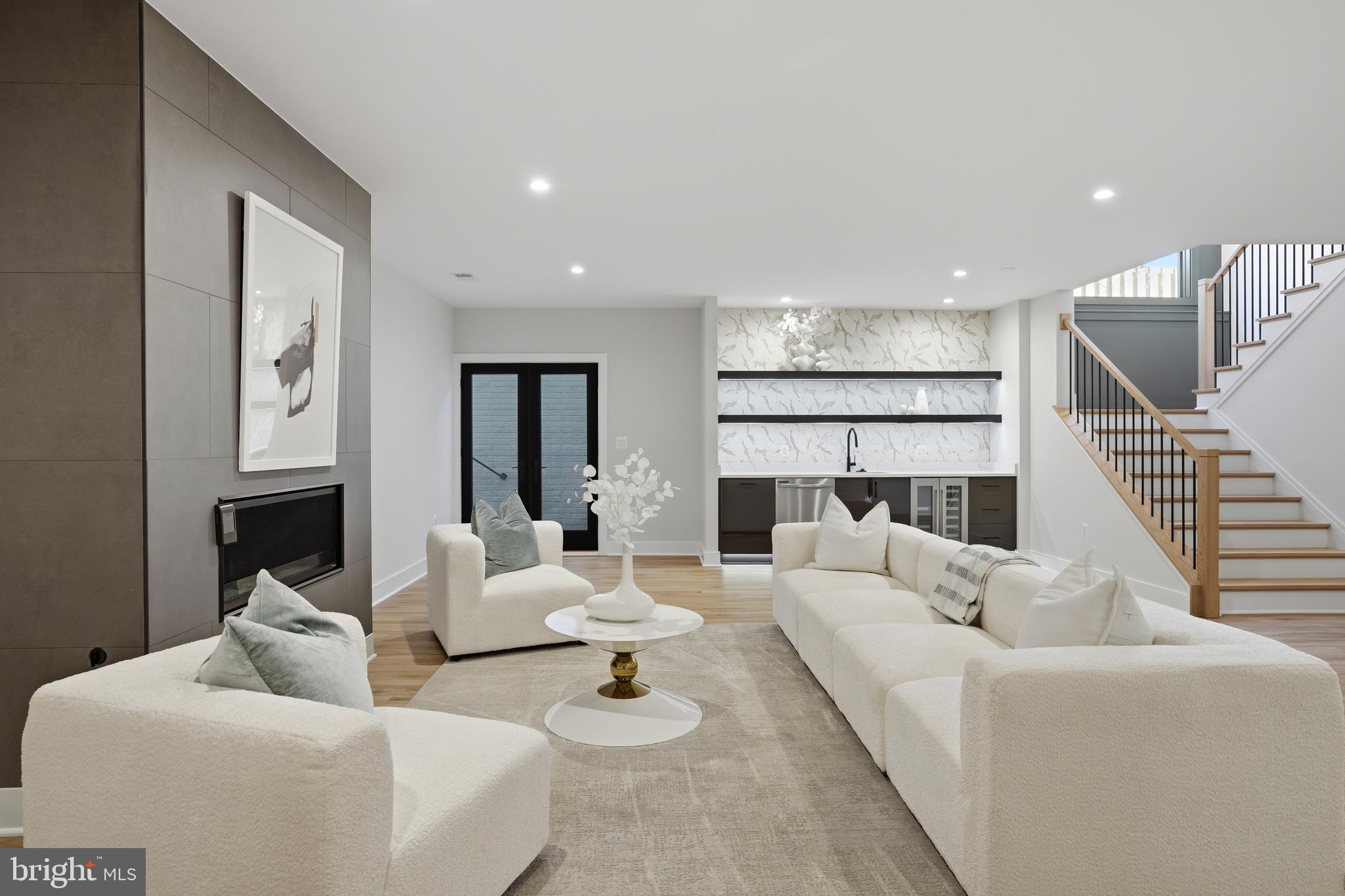 GRASS RIDGE - Residential