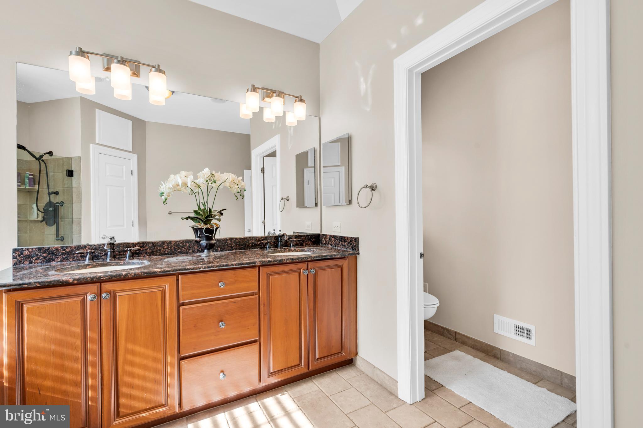 FOX RUN PRESERVE - Residential