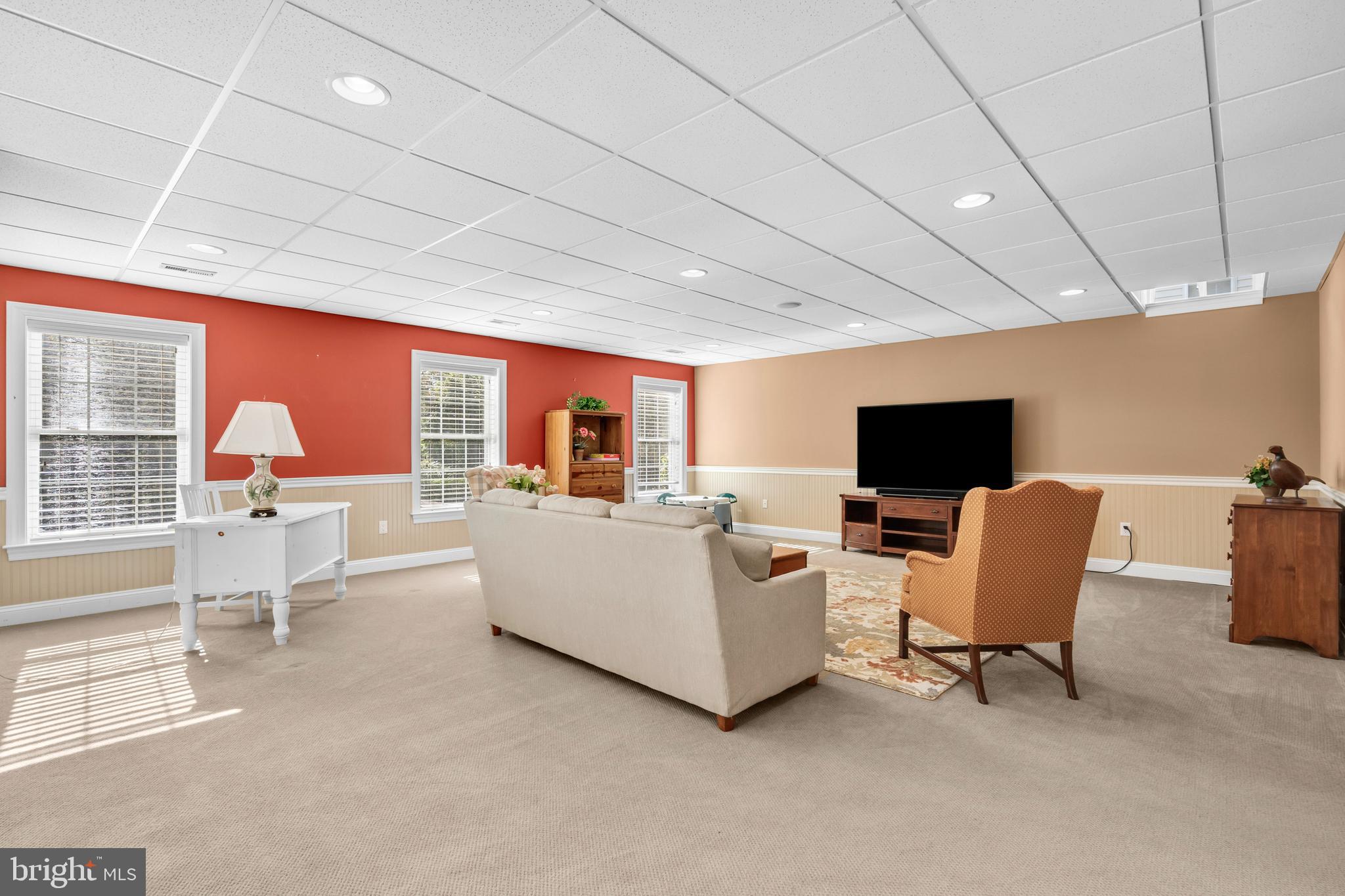 FOX RUN PRESERVE - Residential