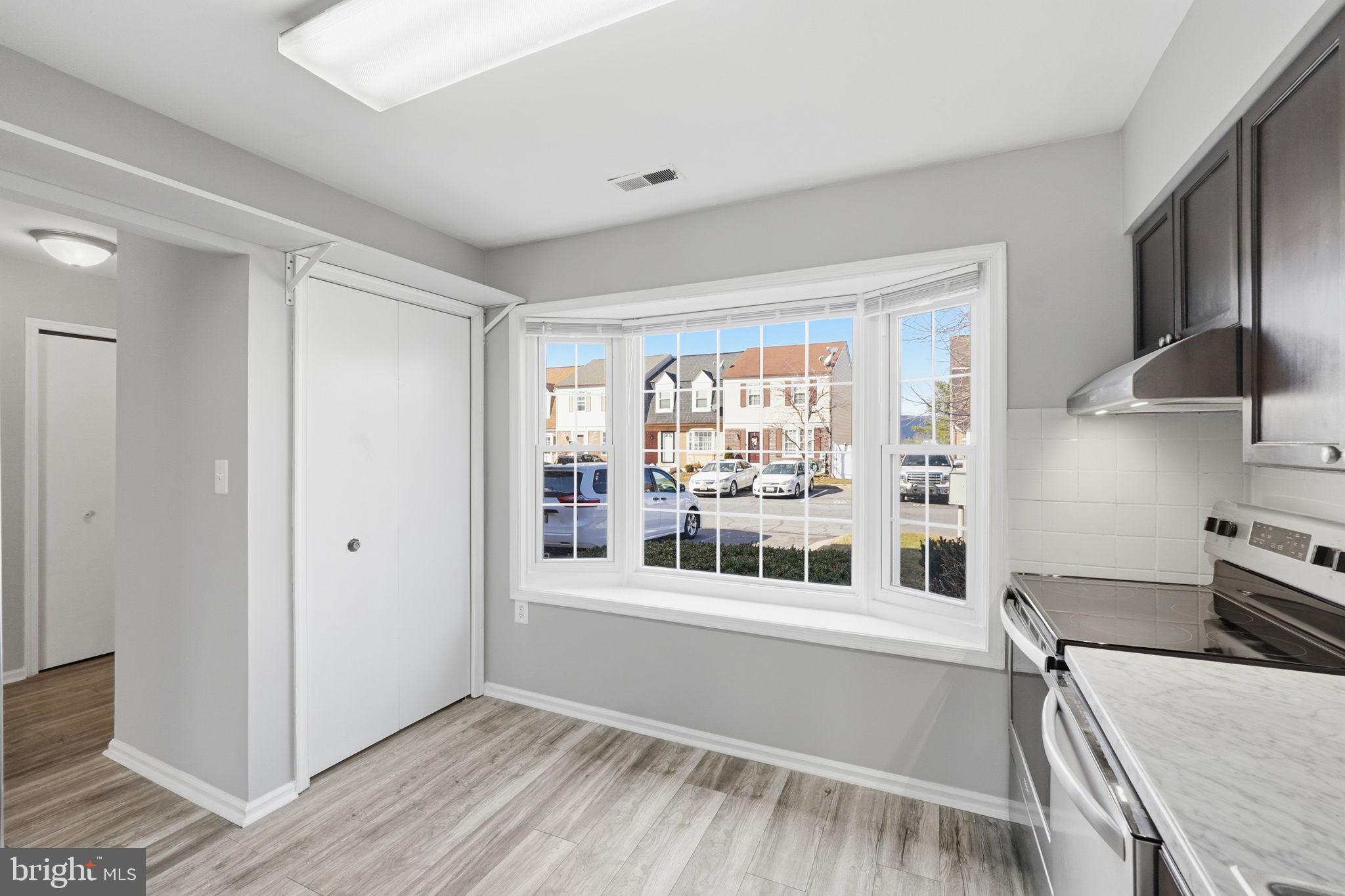 HILLCREST ORCHARDS - Residential