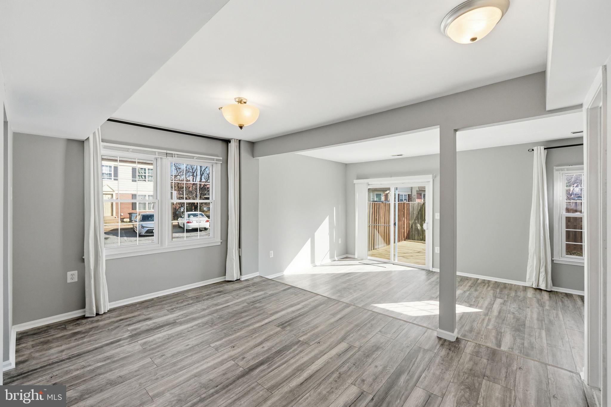 HILLCREST ORCHARDS - Residential