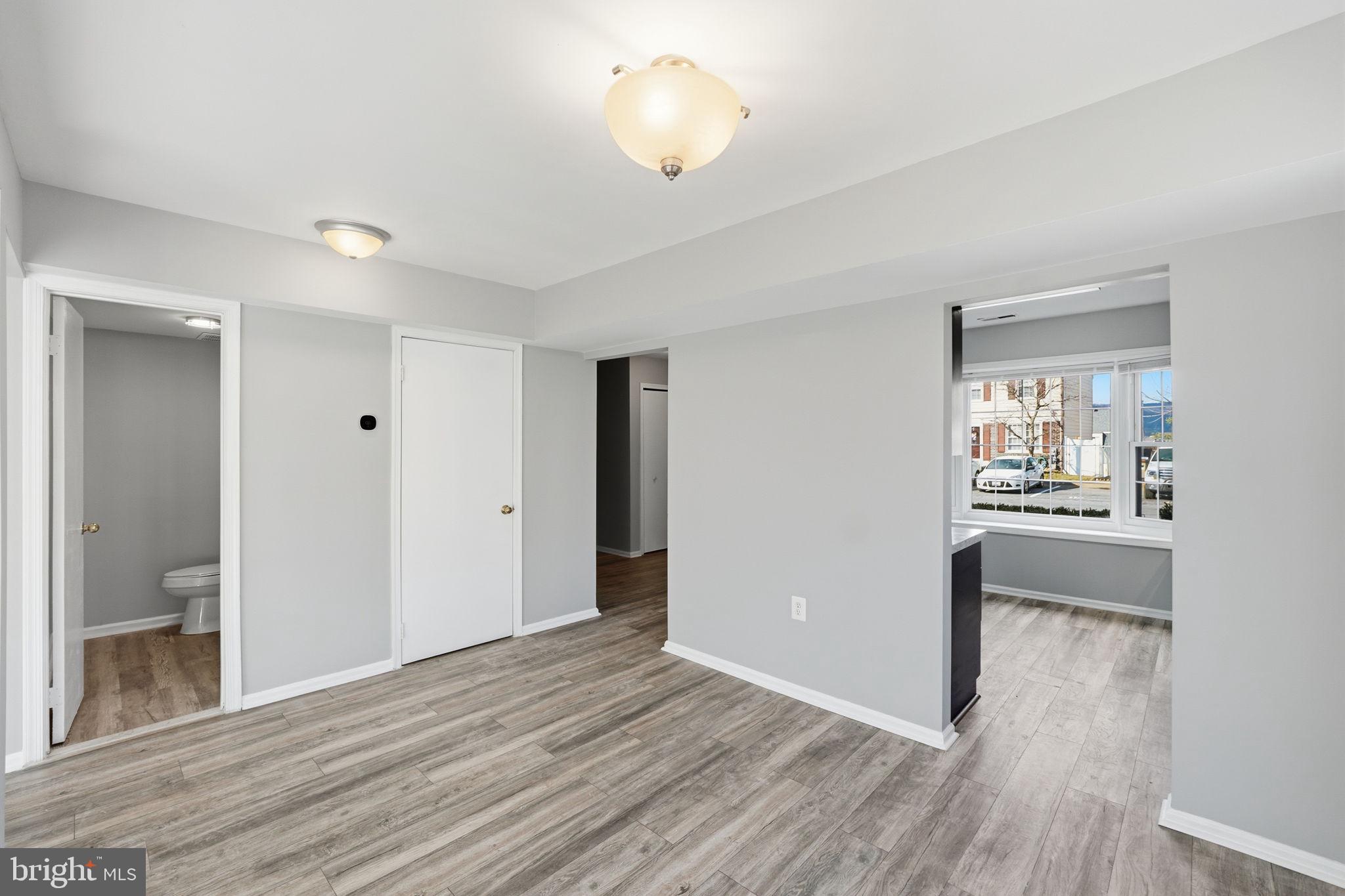 HILLCREST ORCHARDS - Residential