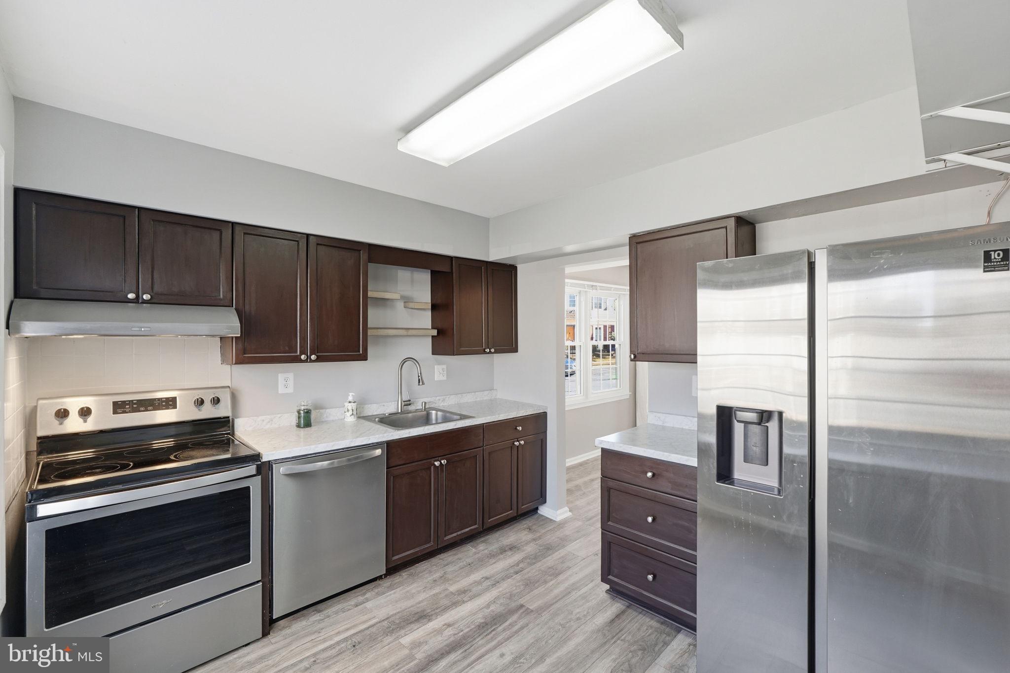 HILLCREST ORCHARDS - Residential