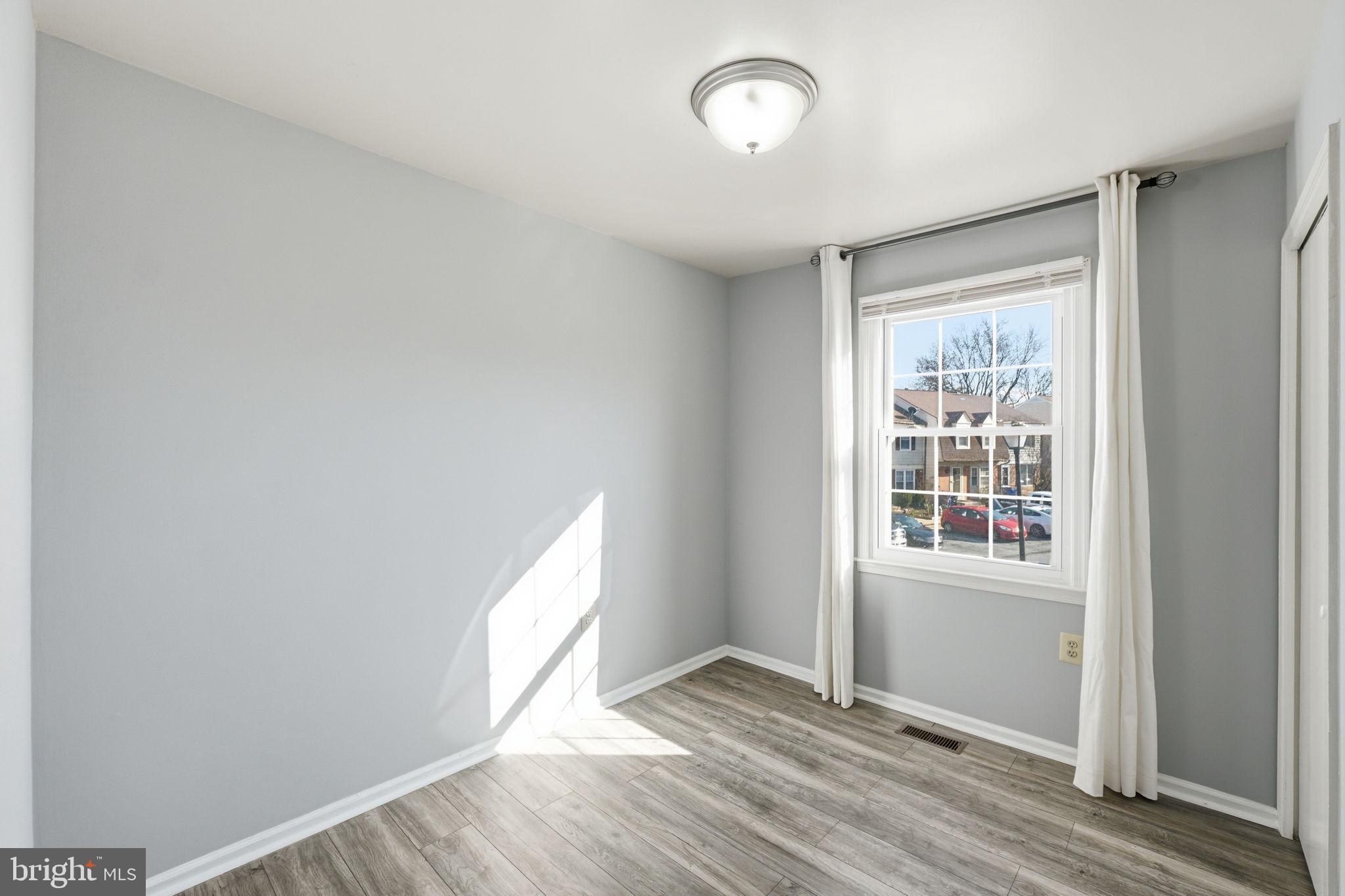 HILLCREST ORCHARDS - Residential