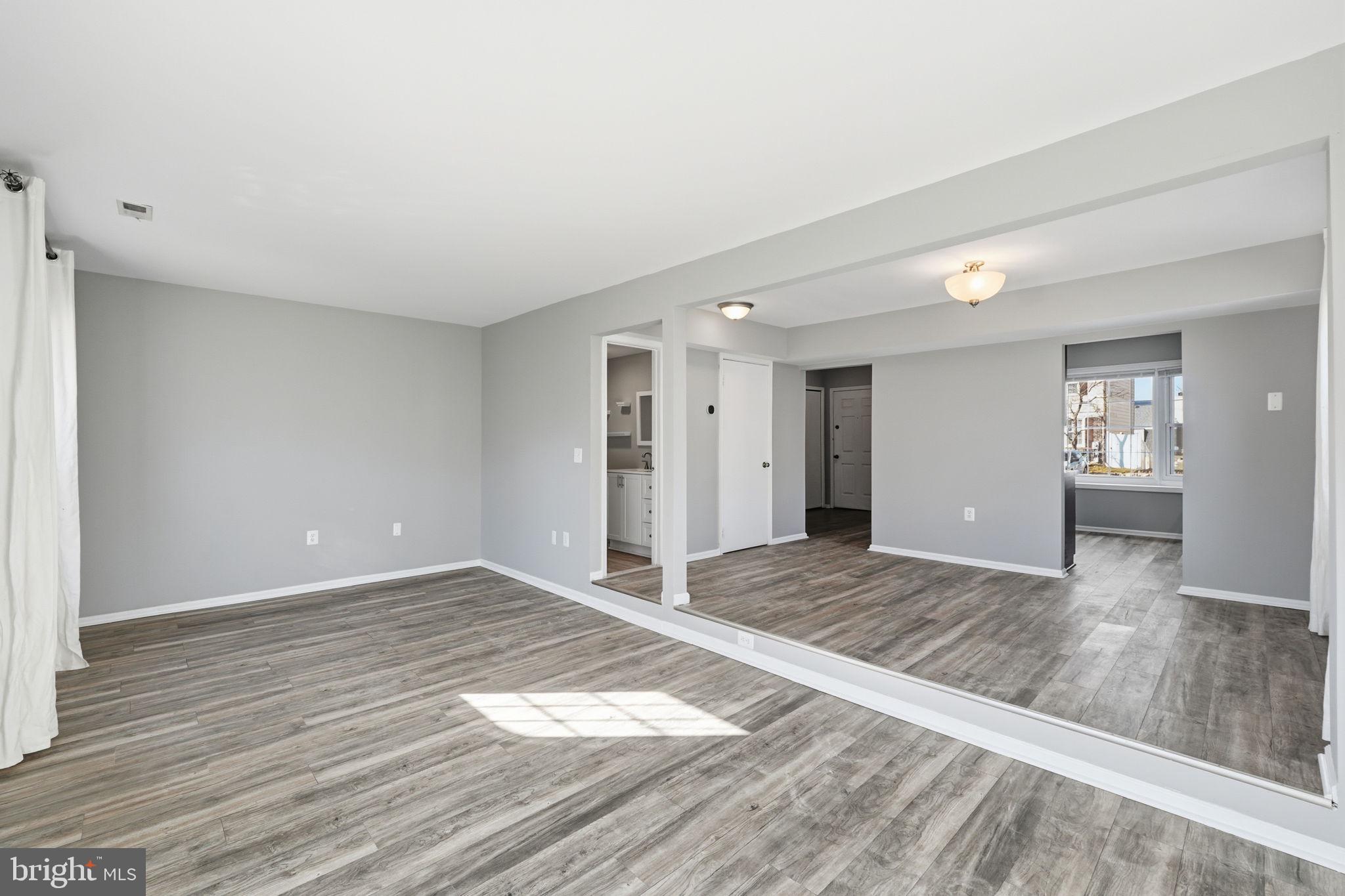 HILLCREST ORCHARDS - Residential