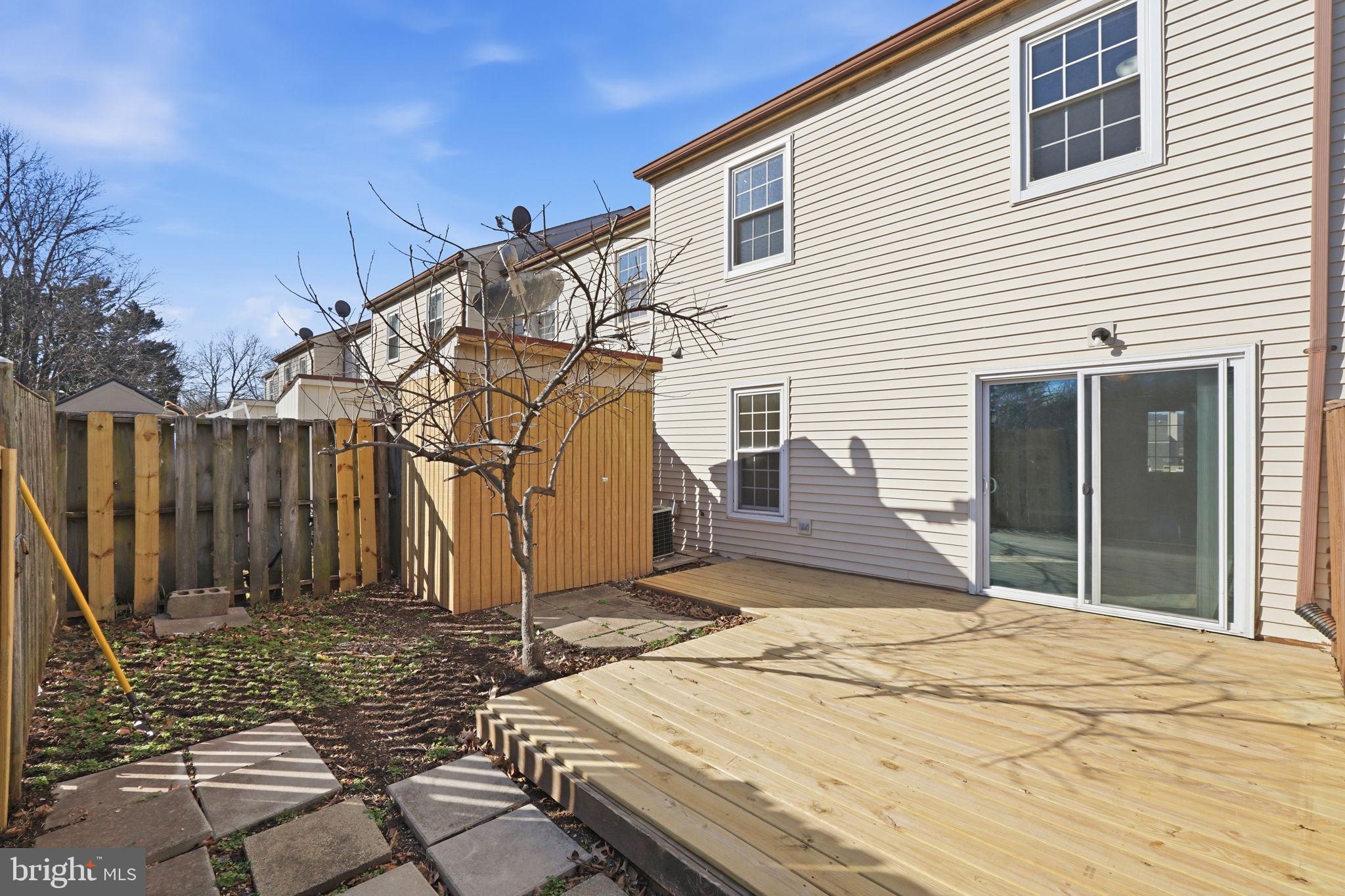 HILLCREST ORCHARDS - Residential