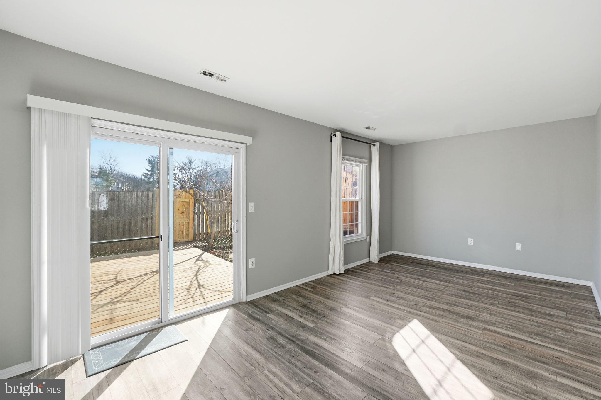 HILLCREST ORCHARDS - Residential