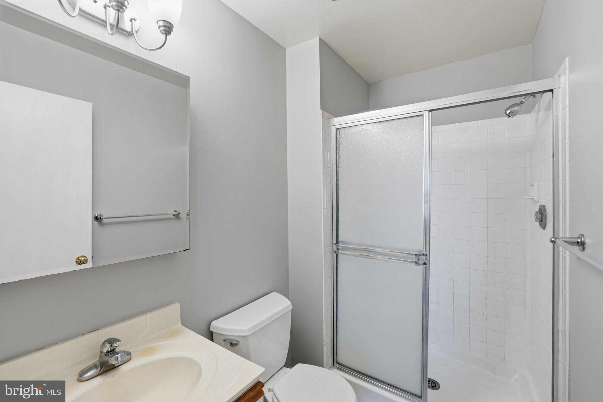 HILLCREST ORCHARDS - Residential