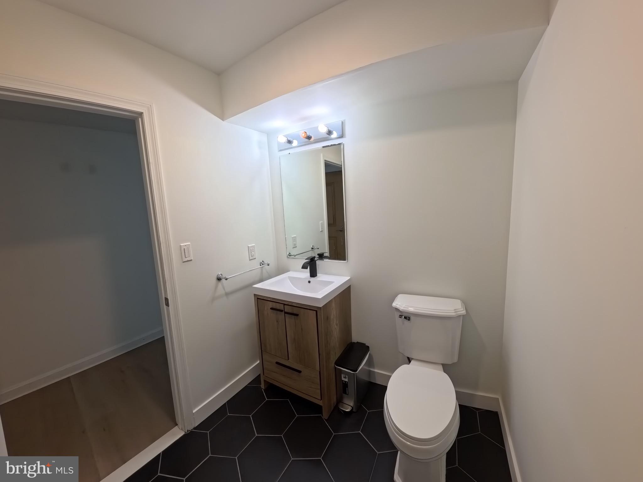 901 N PENN STREET R1303