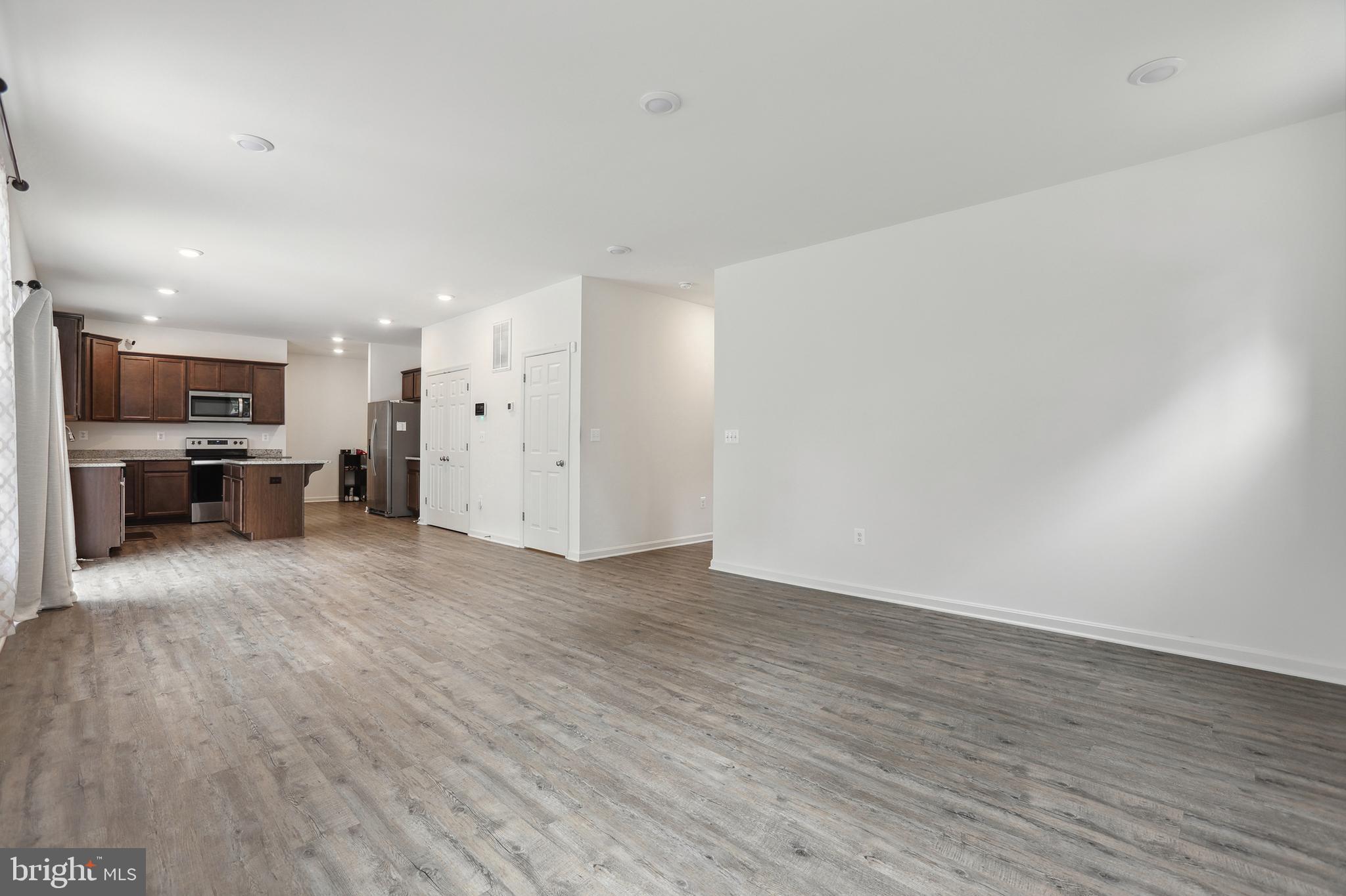 EDEN ESTATES - Residential