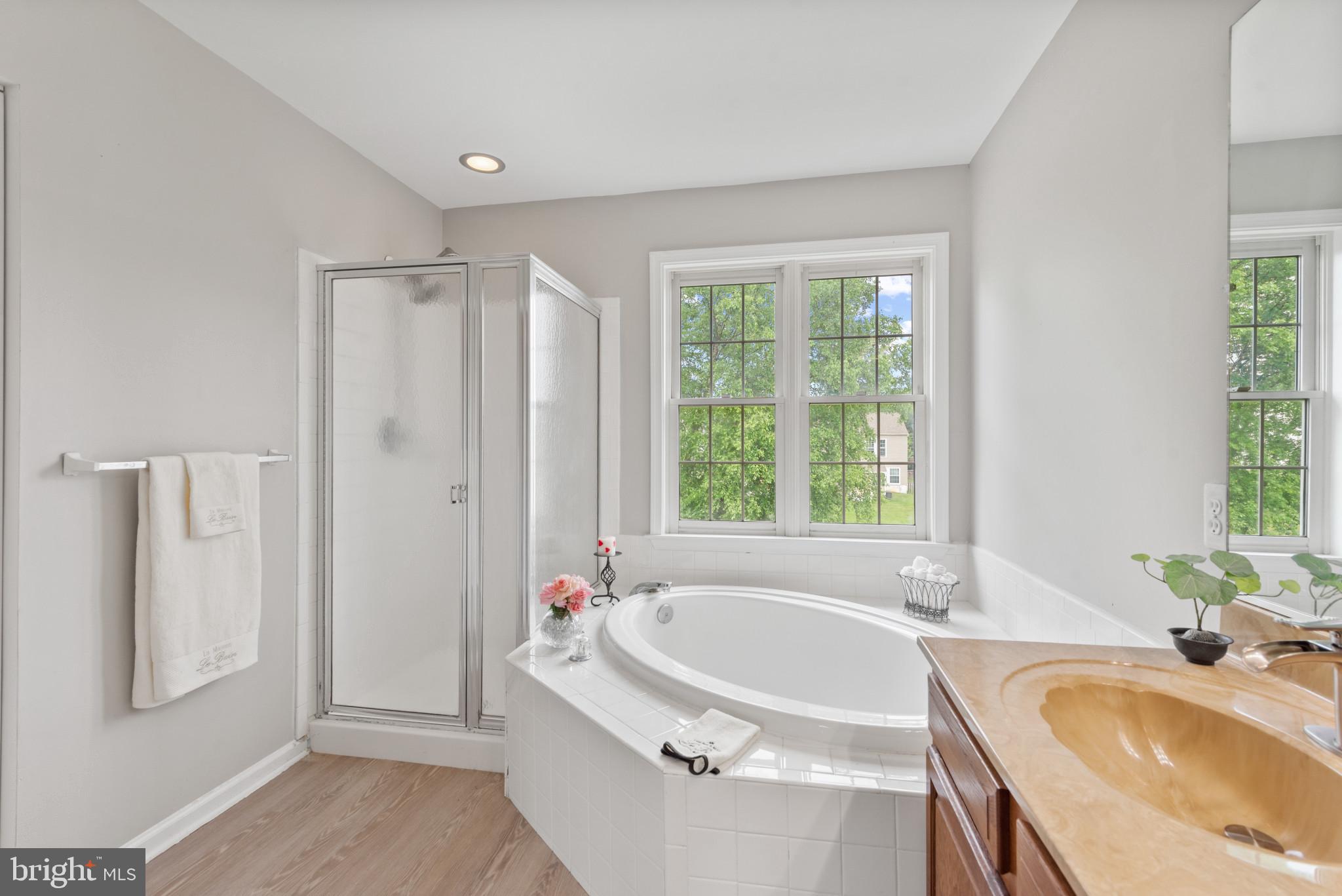 GRACE HARBOUR - Residential