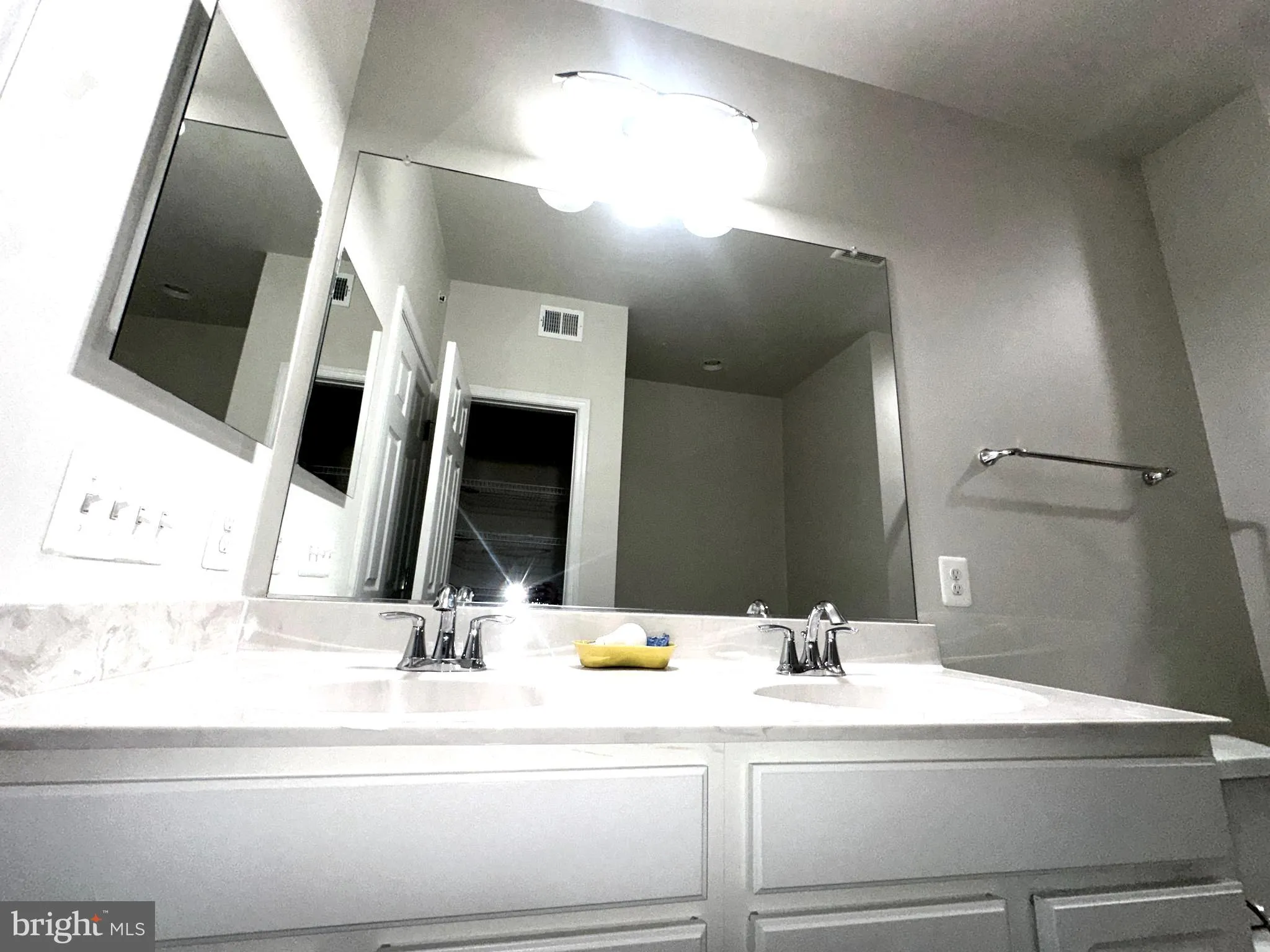 Beltsville, Maryland 20705, United States, 3 Bedrooms Bedrooms, ,4 BathroomsBathrooms,Residential,Active,229220