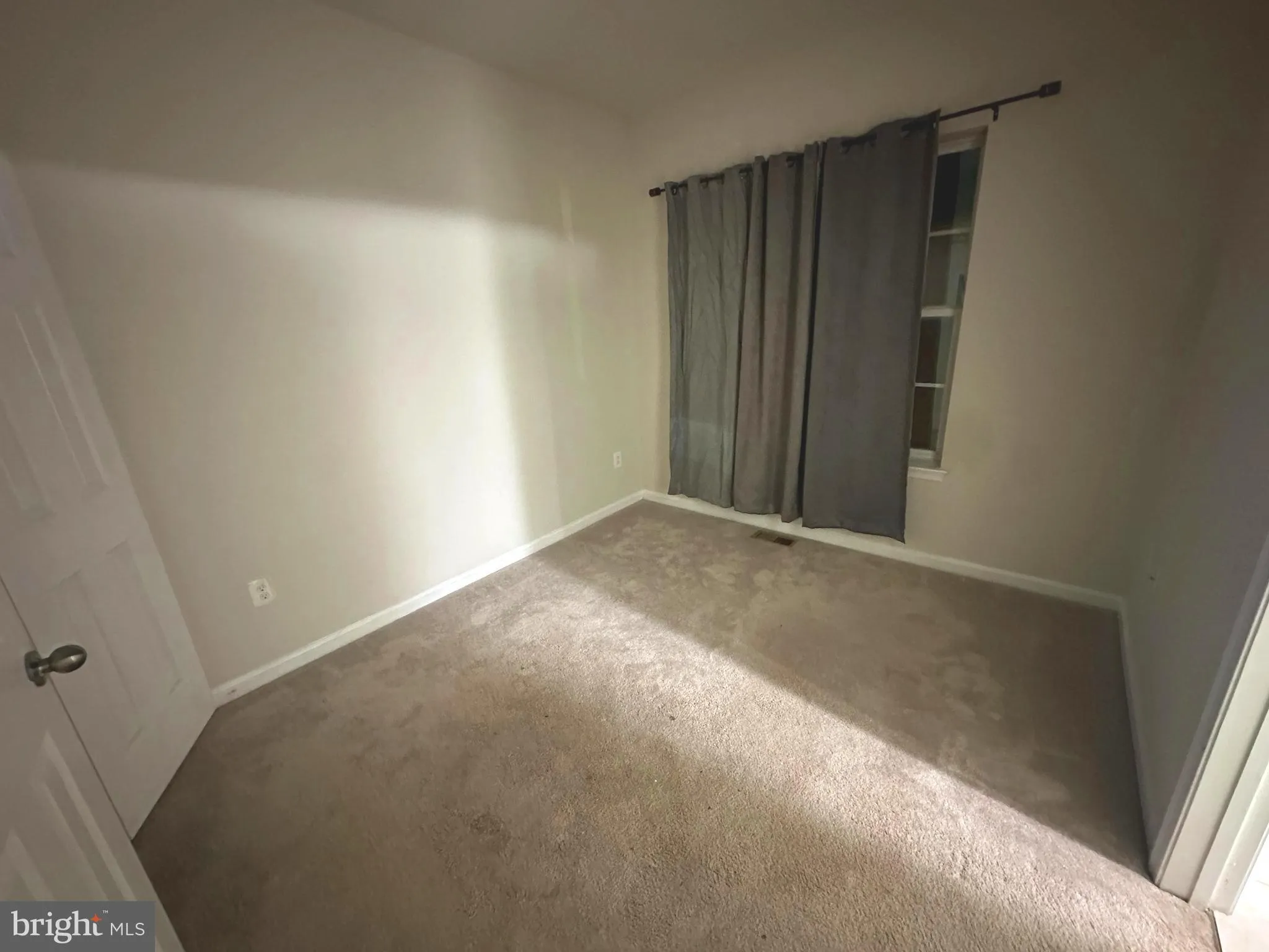 Beltsville, Maryland 20705, United States, 3 Bedrooms Bedrooms, ,4 BathroomsBathrooms,Residential,Active,229220