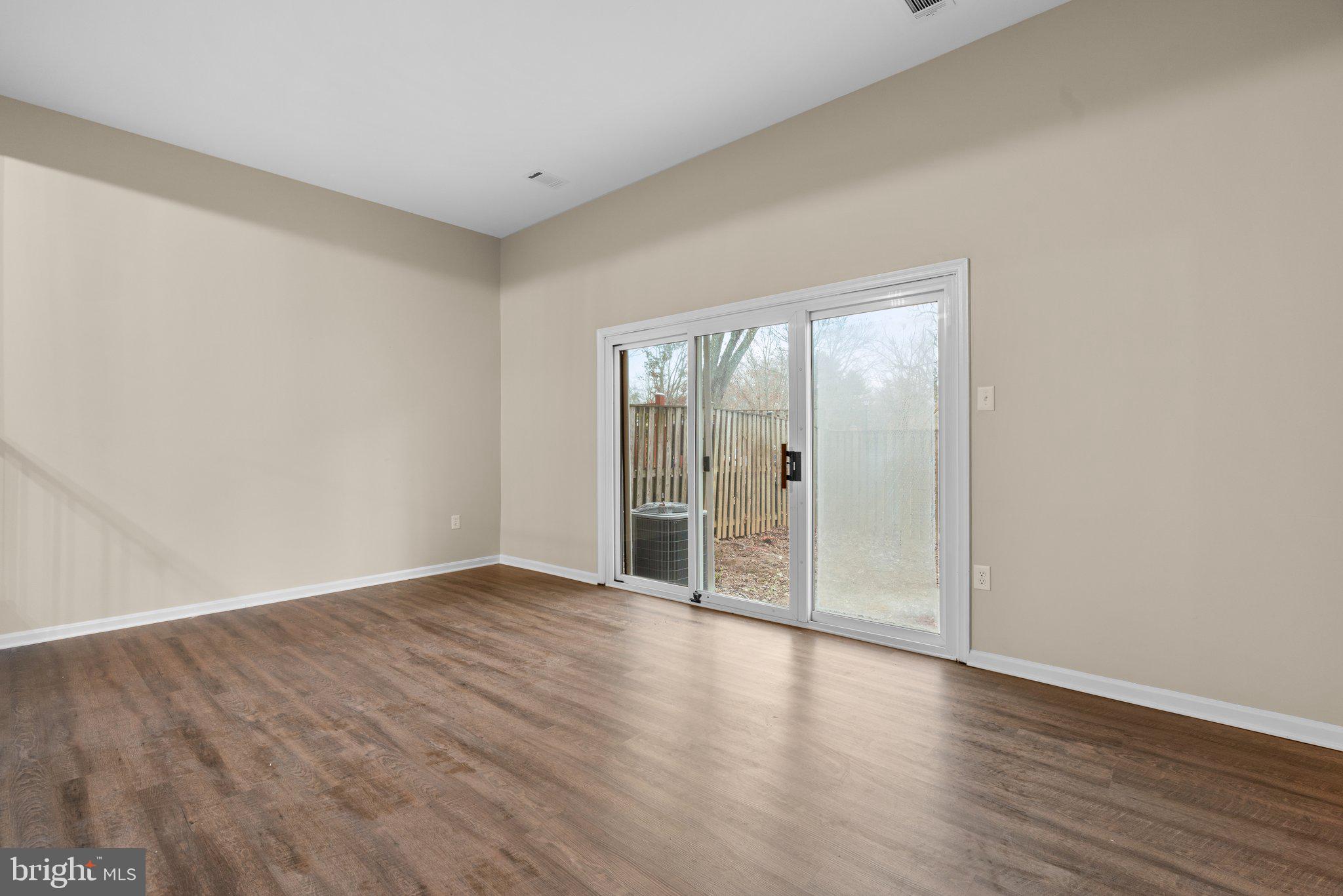 HERITAGE WALK - Residential