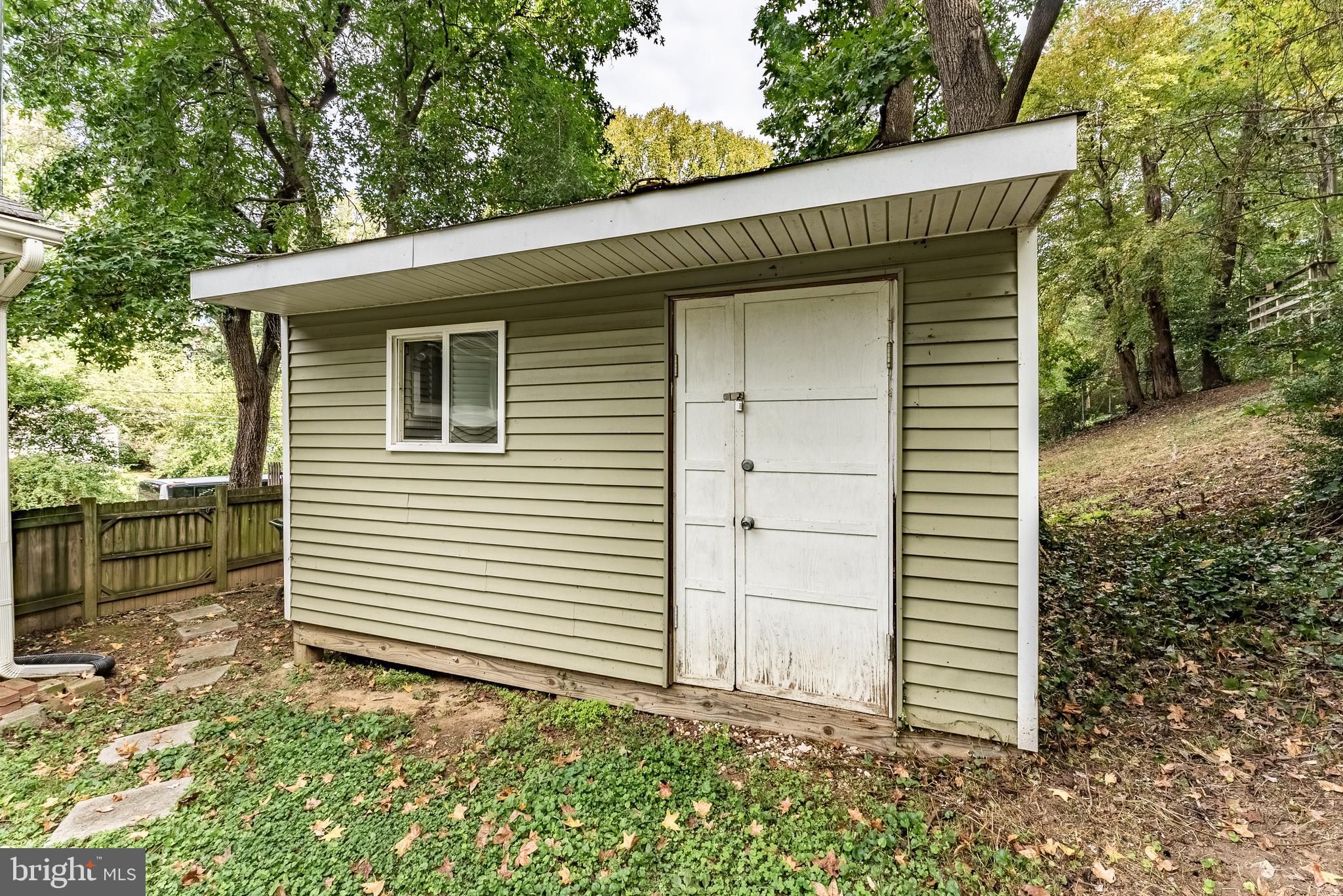 VIRGINIA HILLS - Residential