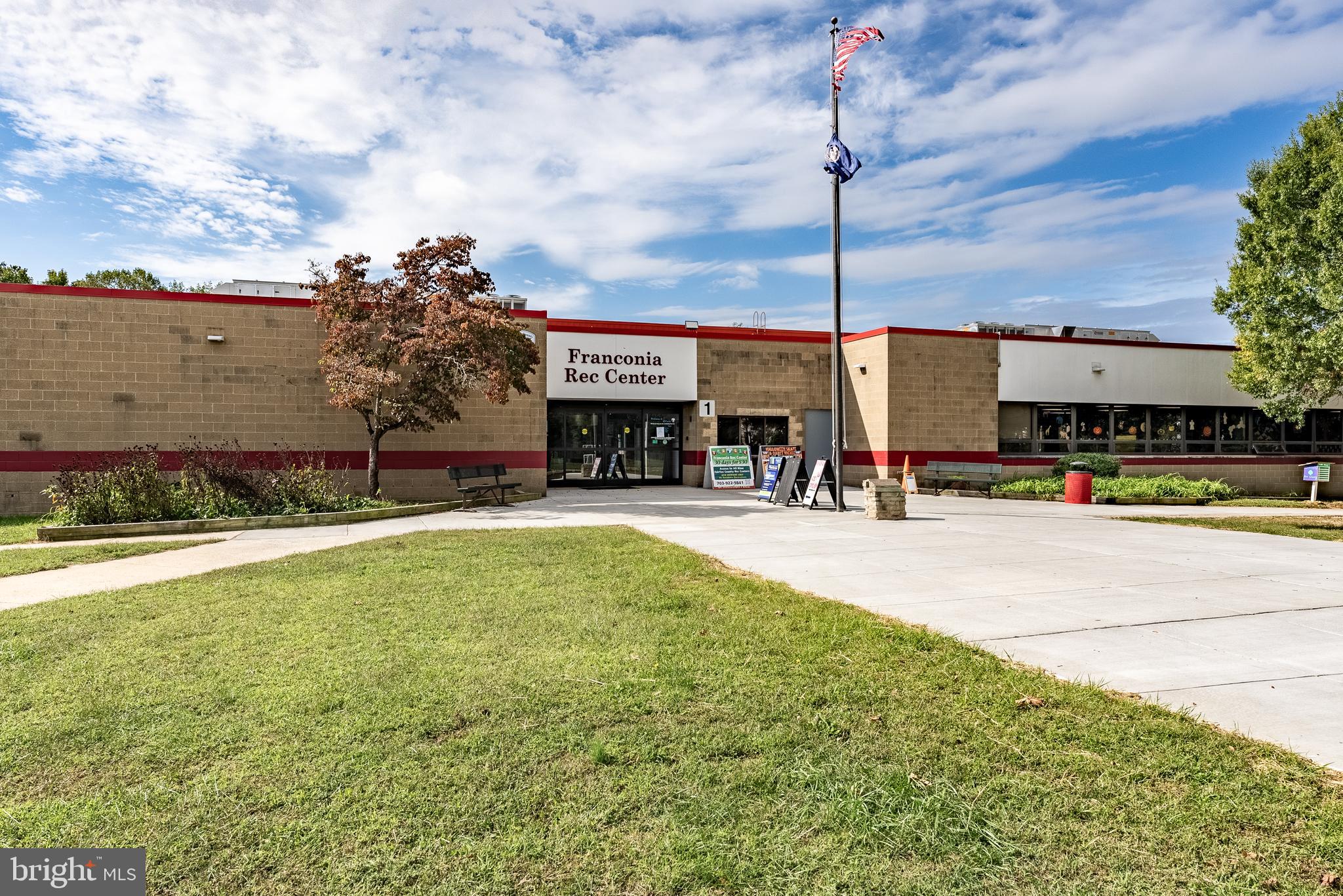 VIRGINIA HILLS - Residential