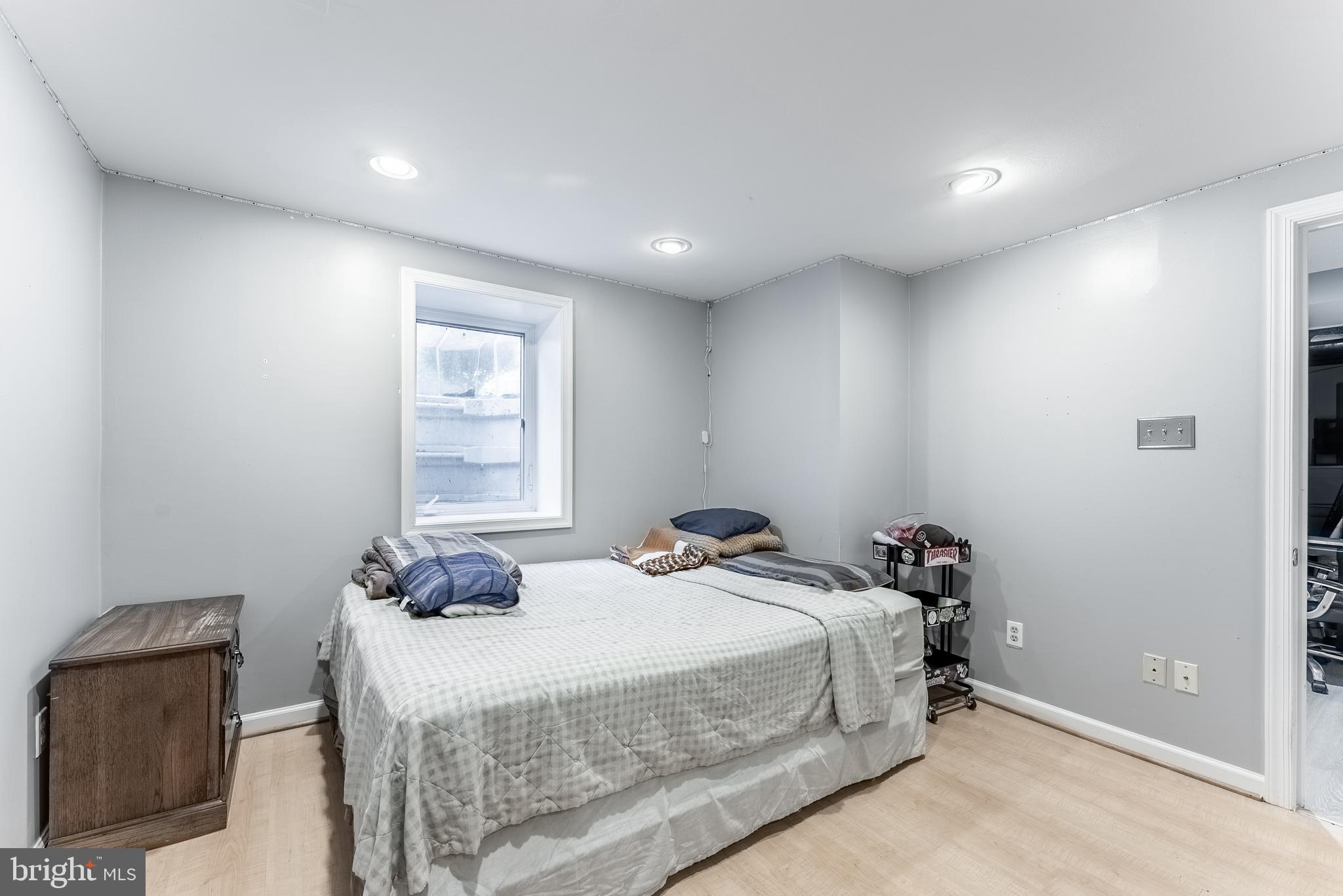 VIRGINIA HILLS - Residential