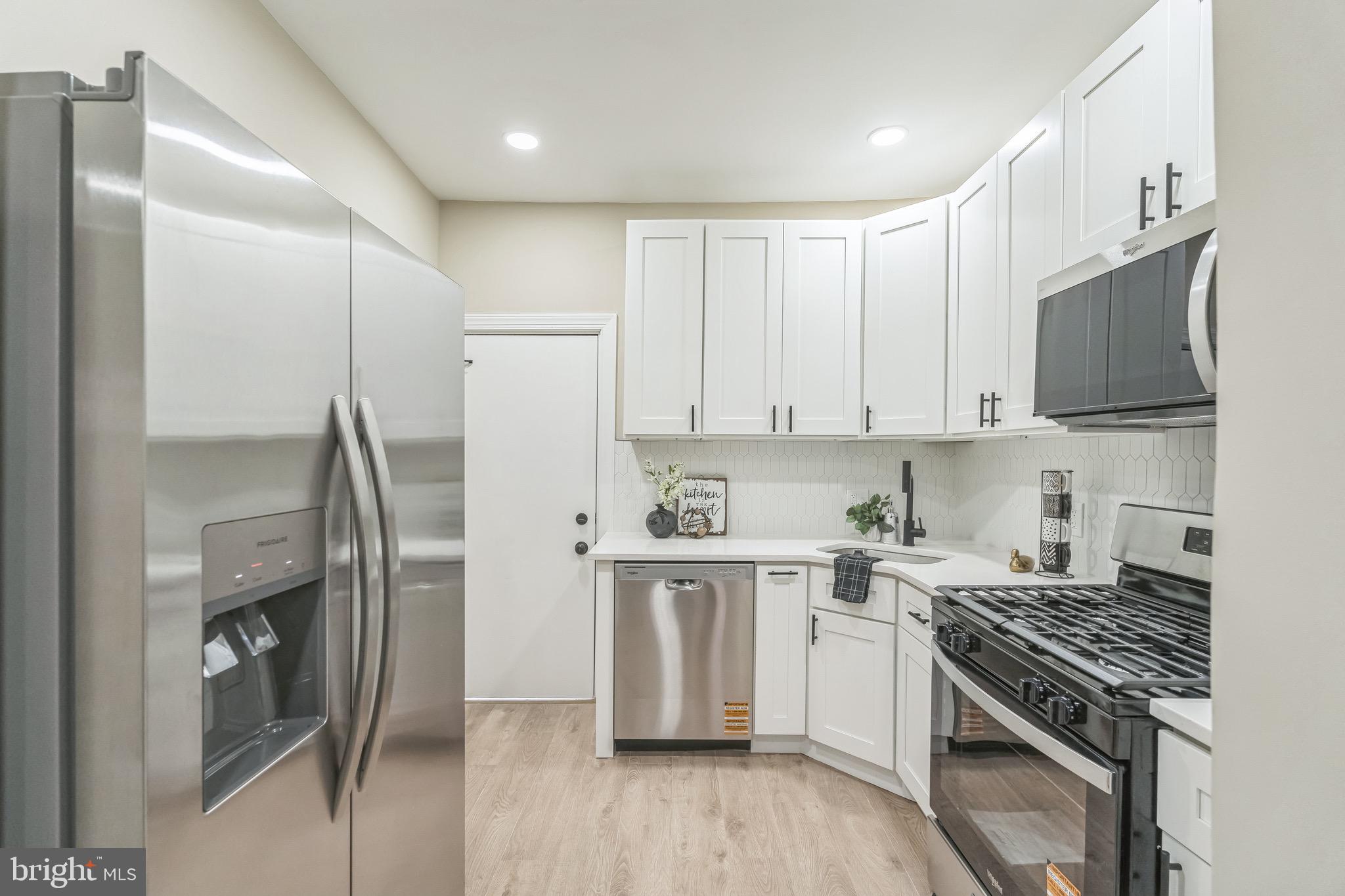 Welcome to 2410 W Mayfield, a beautifully updated home offering comfort and style in every detail.
The main floor features brand-new laminate wood flooring that flows effortlessly through the living spaces, creating a warm and inviting atmosphere. The kitchen is a highlight, boasting sleek white shaker cabinets, stainless steel appliances, and stunning granite countertops—perfect for preparing meals and entertaining.
Upstairs, you’ll find three generously sized bedrooms, each with plush, wall-to-wall carpeting that adds a cozy touch. The second floor also includes a newly renovated full bathroom, showcasing a modern design and thoughtful finishes.
This home is move-in ready and waiting for its next owner. Schedule your showing today to see all it has to offer!
