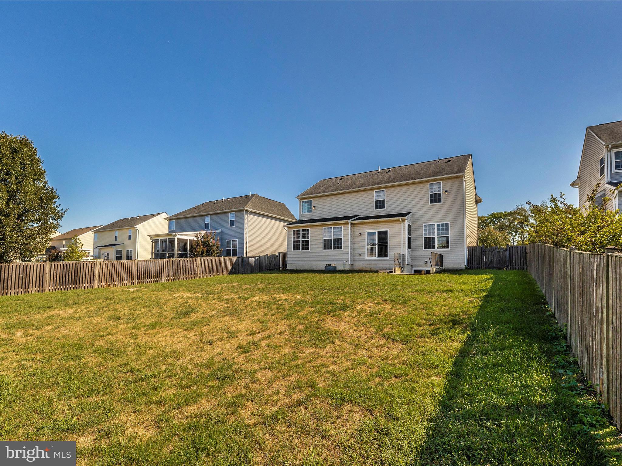 SUN MEADOW - Residential