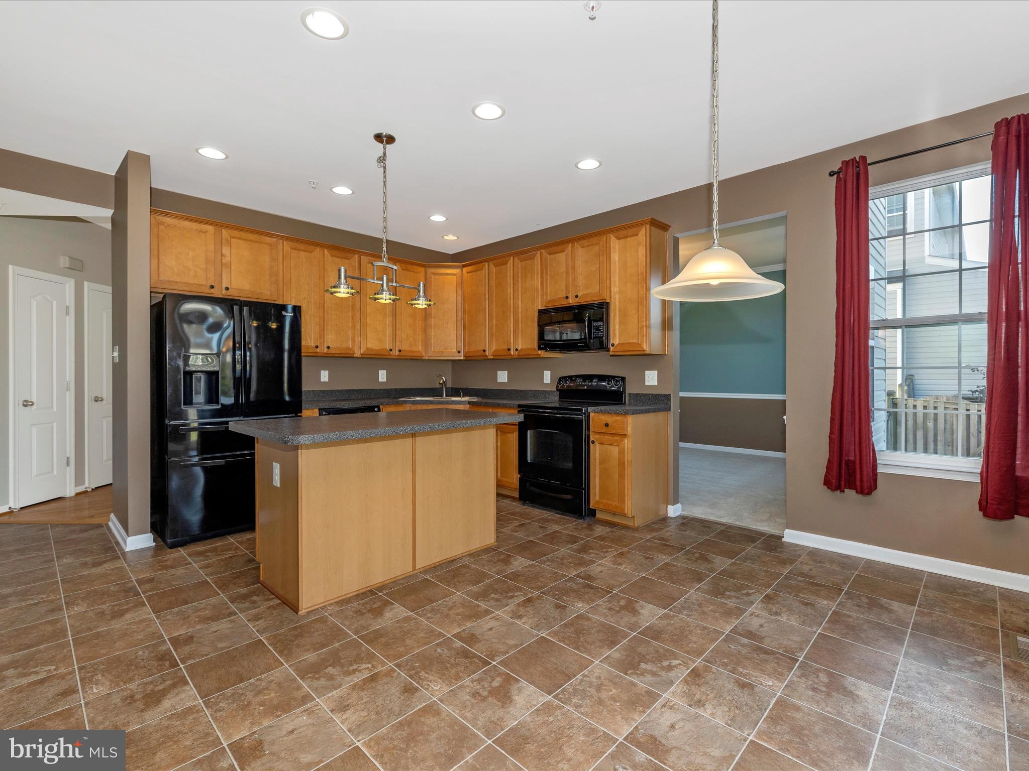 SUN MEADOW - Residential