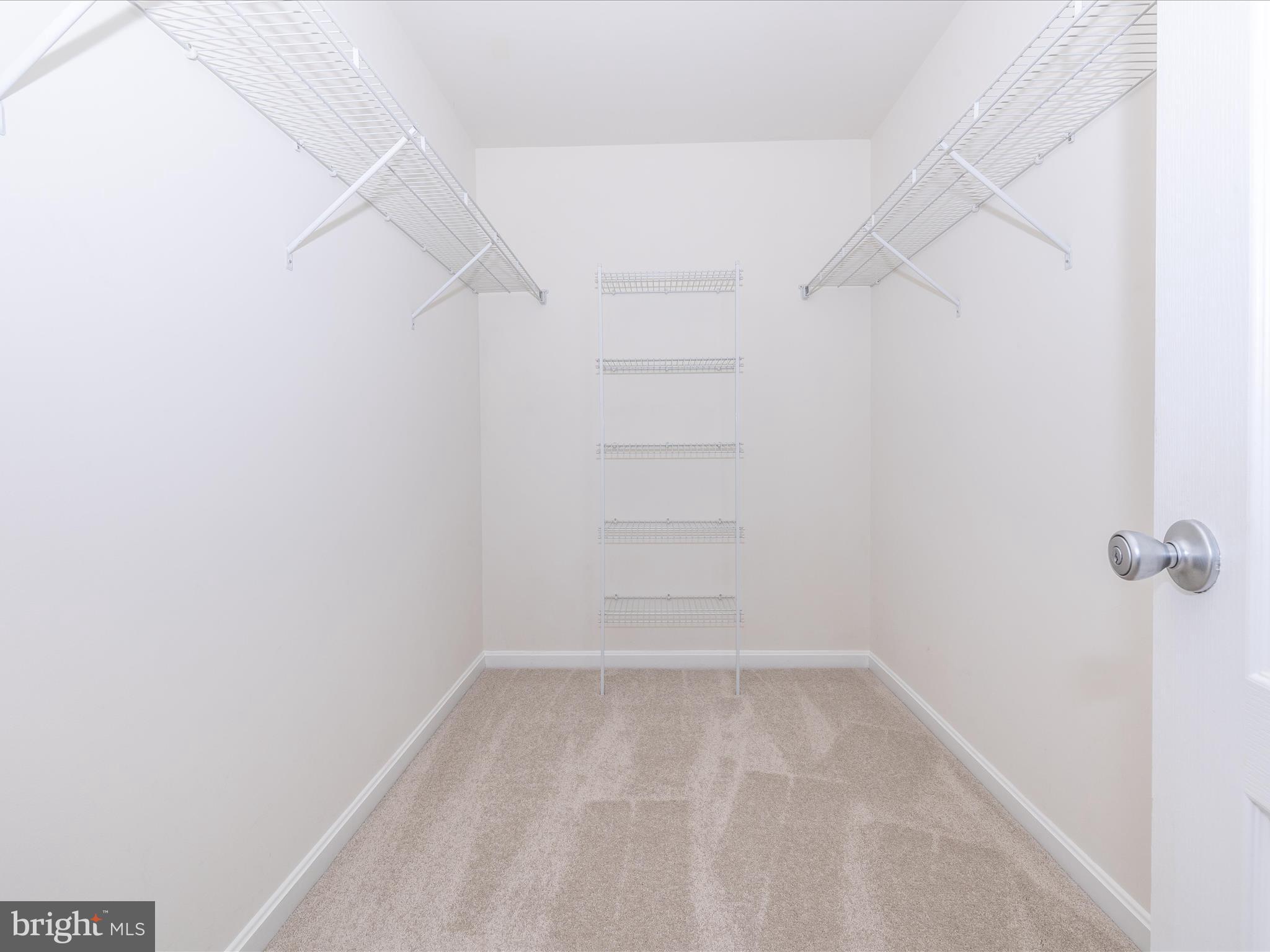 SUN MEADOW - Residential