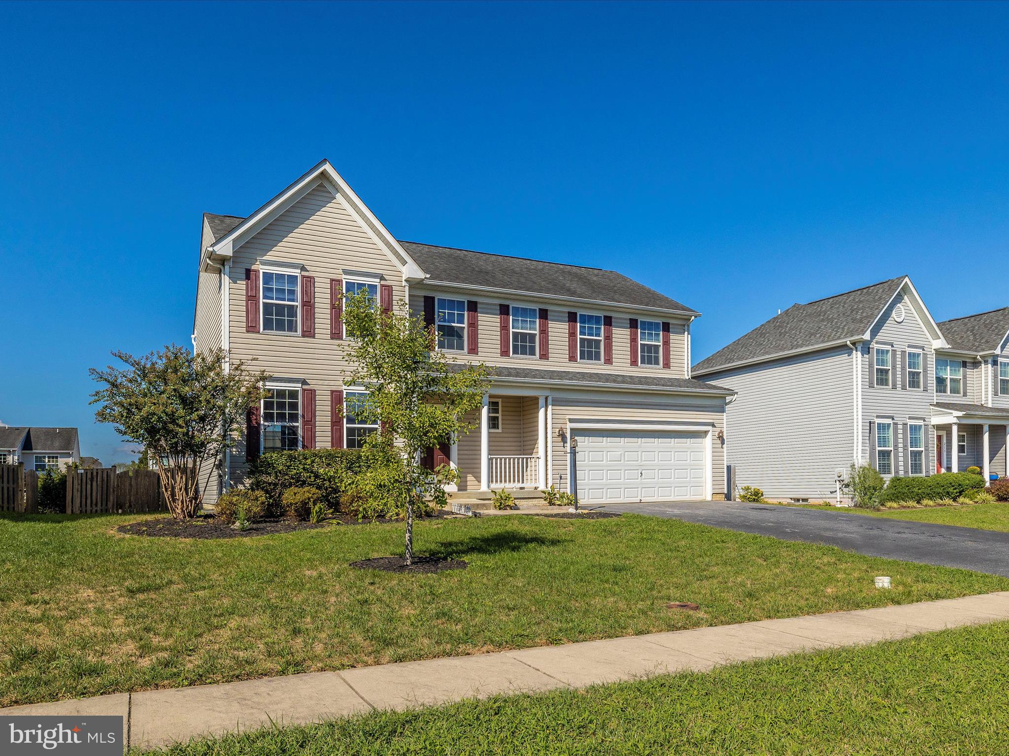 SUN MEADOW - Residential