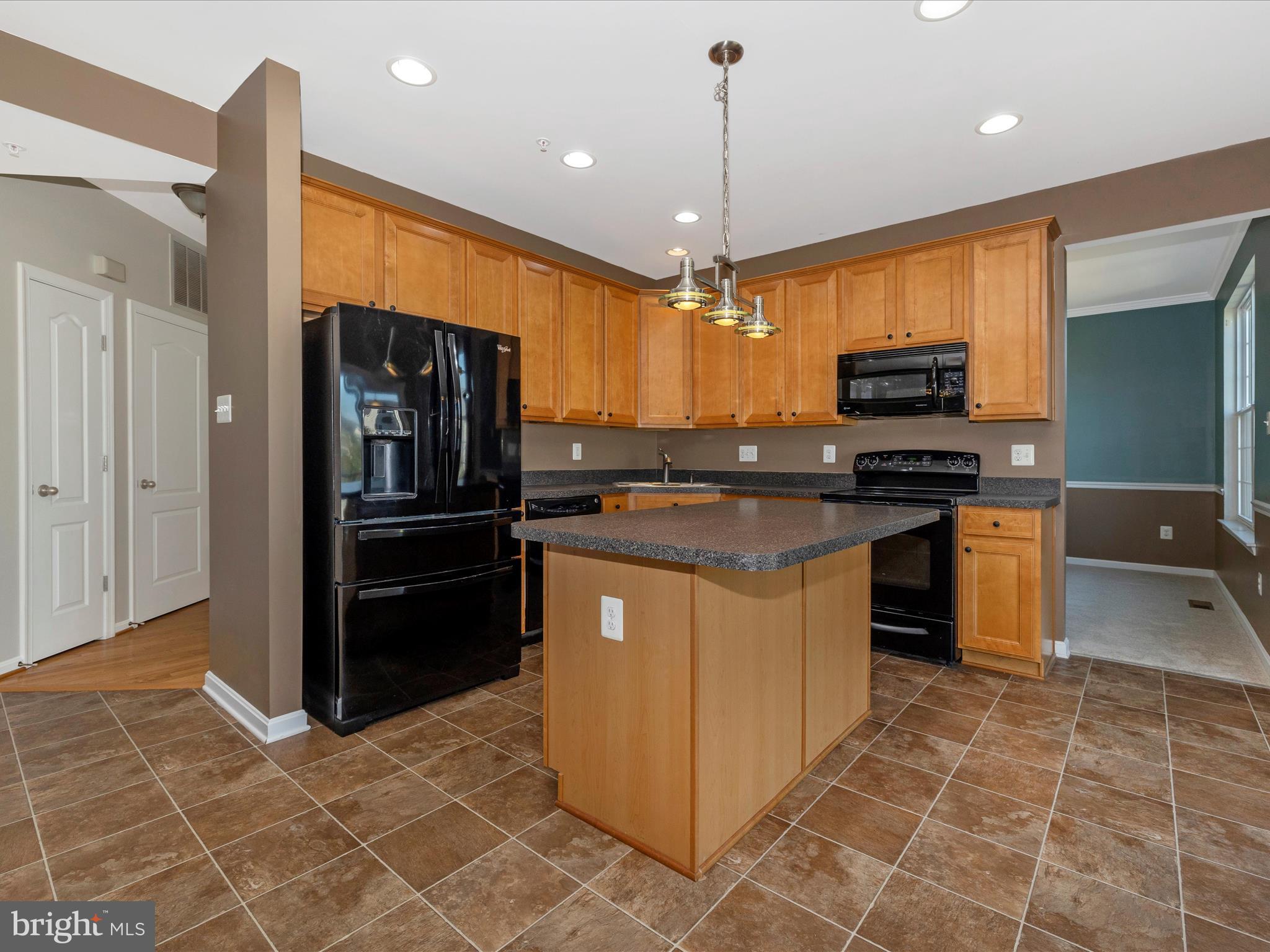 SUN MEADOW - Residential