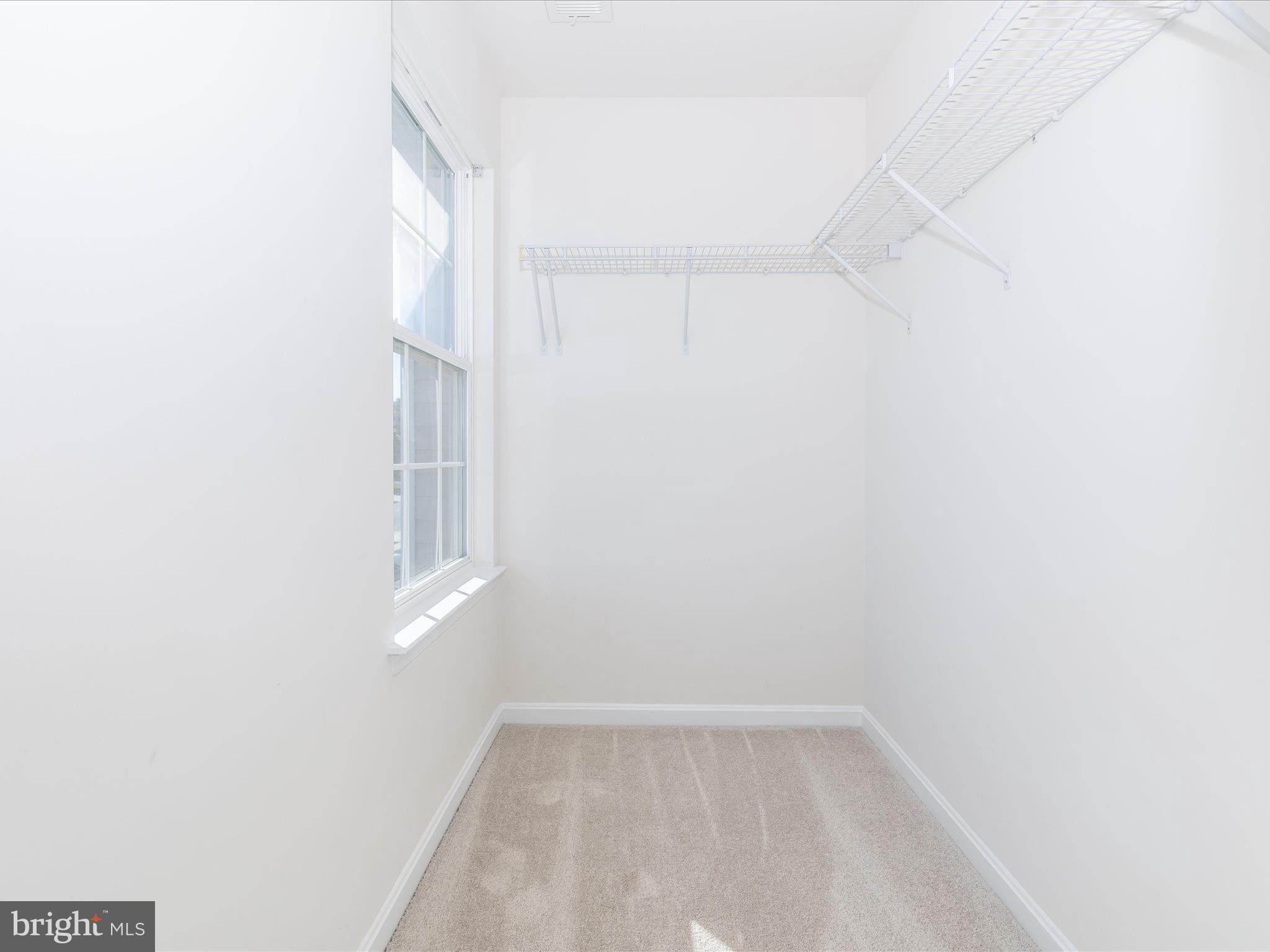 SUN MEADOW - Residential