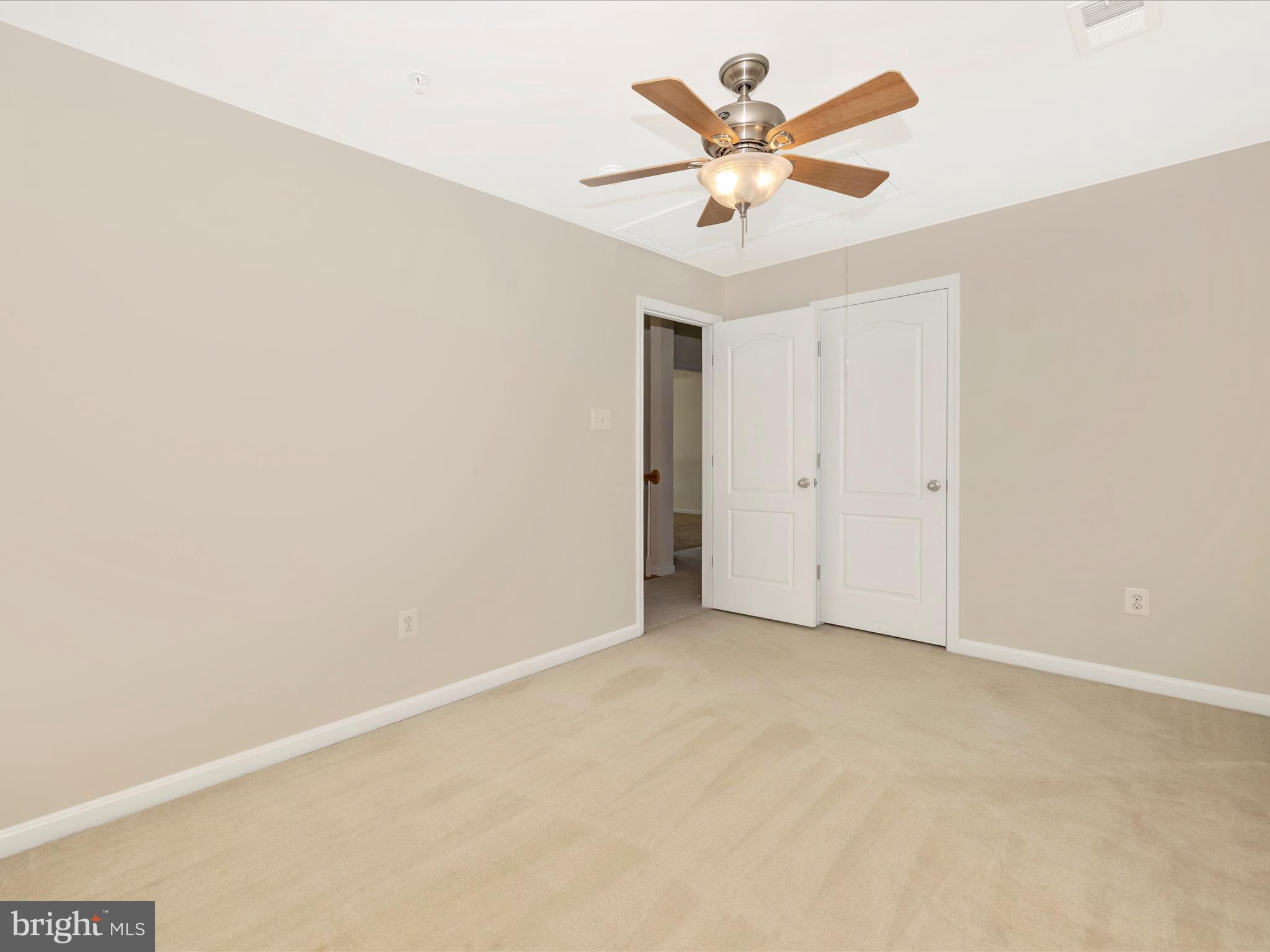 SUN MEADOW - Residential