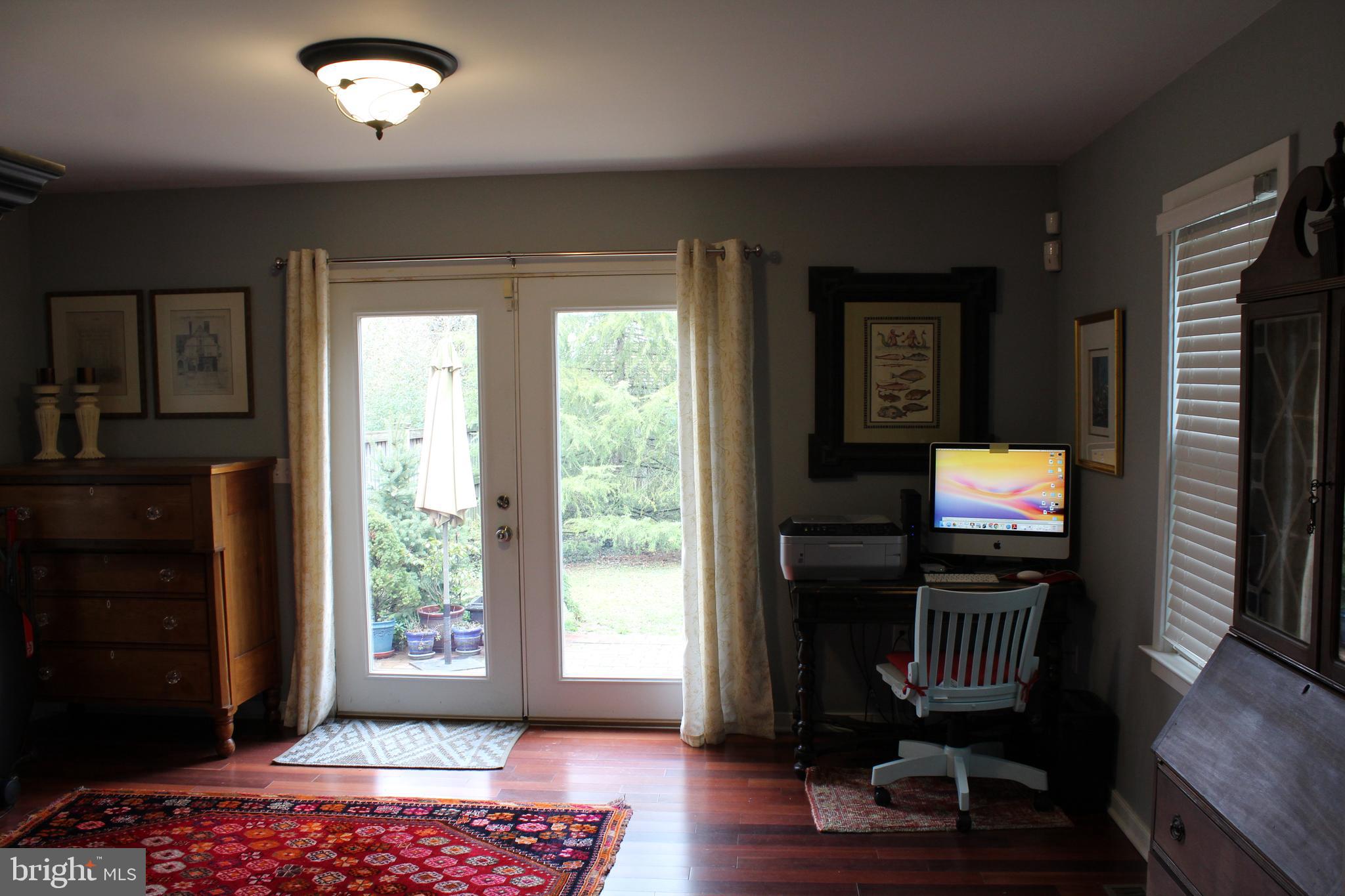 EASTON - Residential