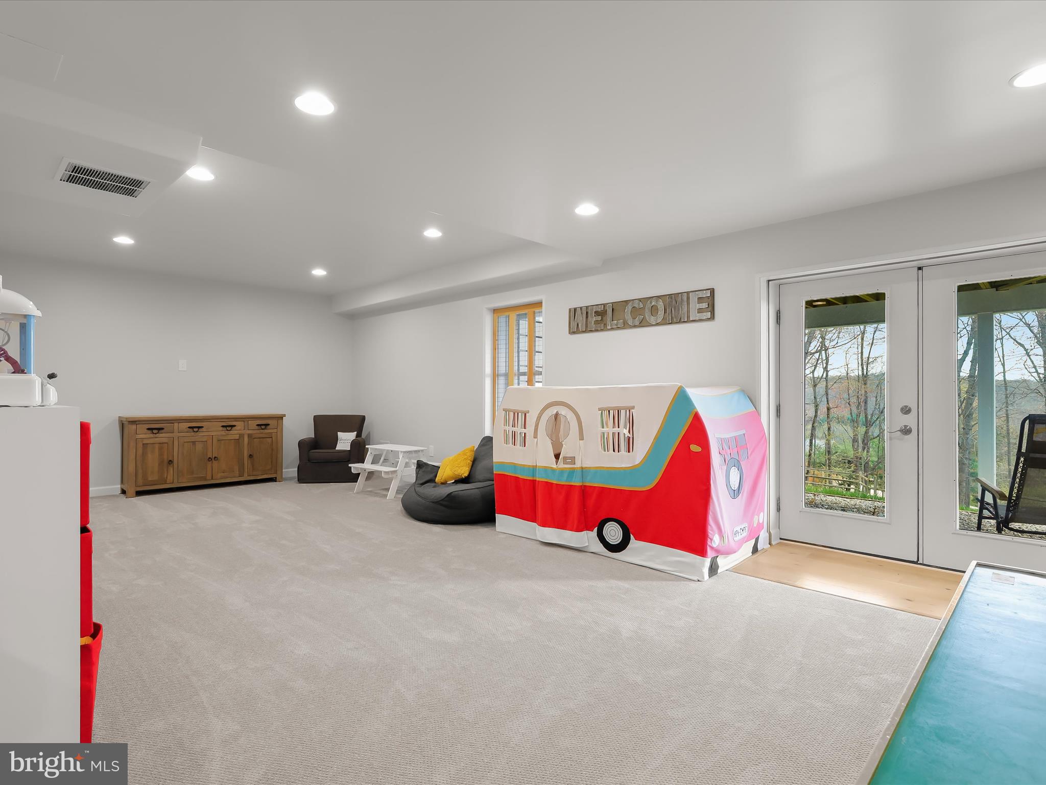 GRAYSTONE FARMS ESTATES - Residential