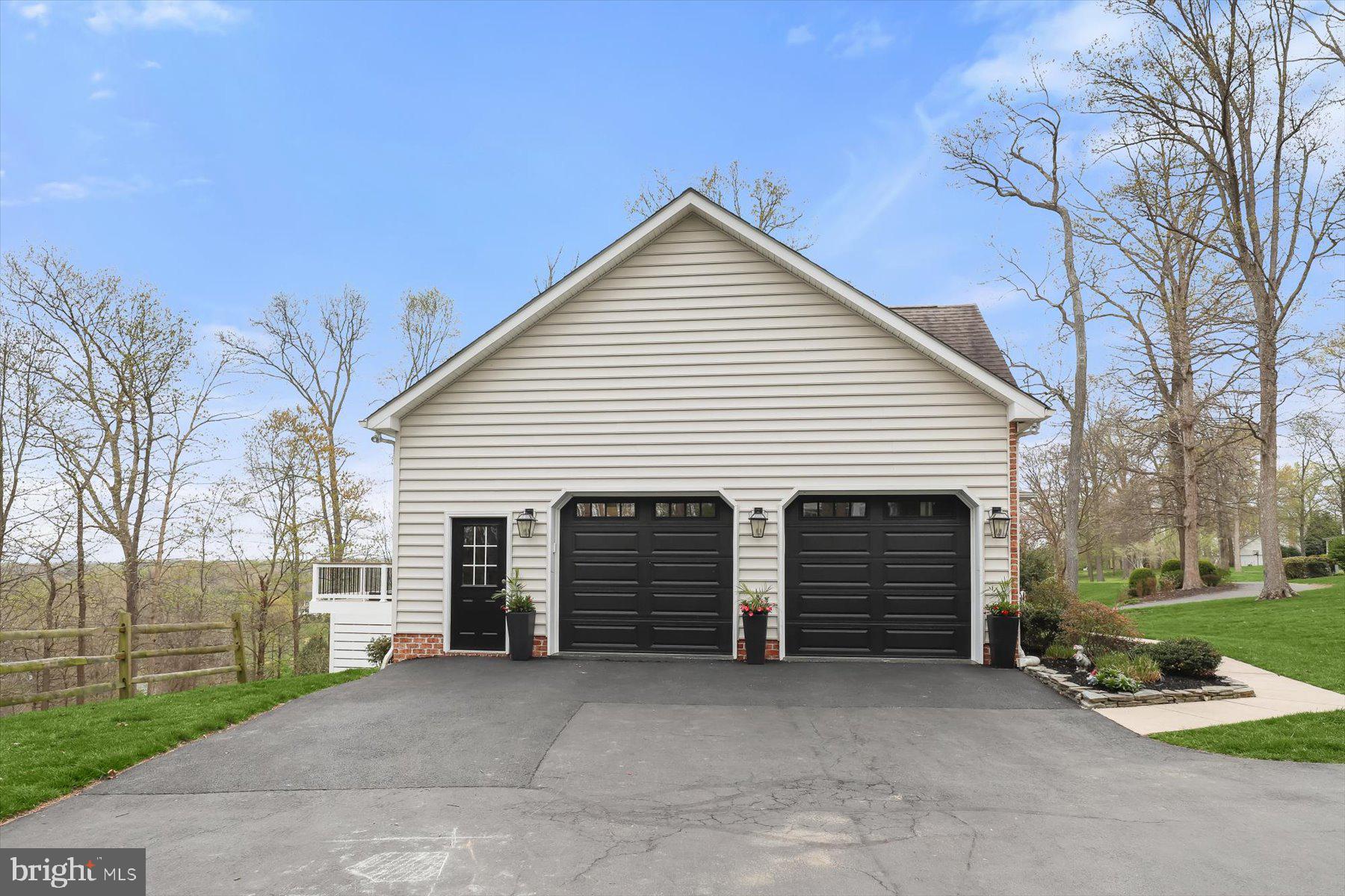 GRAYSTONE FARMS ESTATES - Residential