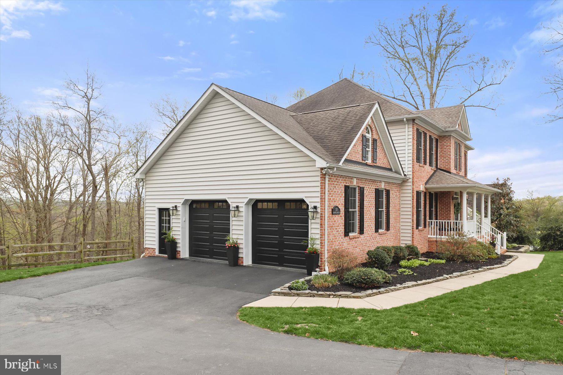 GRAYSTONE FARMS ESTATES - Residential