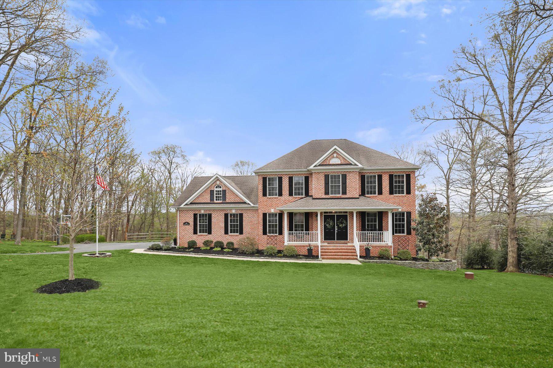 GRAYSTONE FARMS ESTATES - Residential