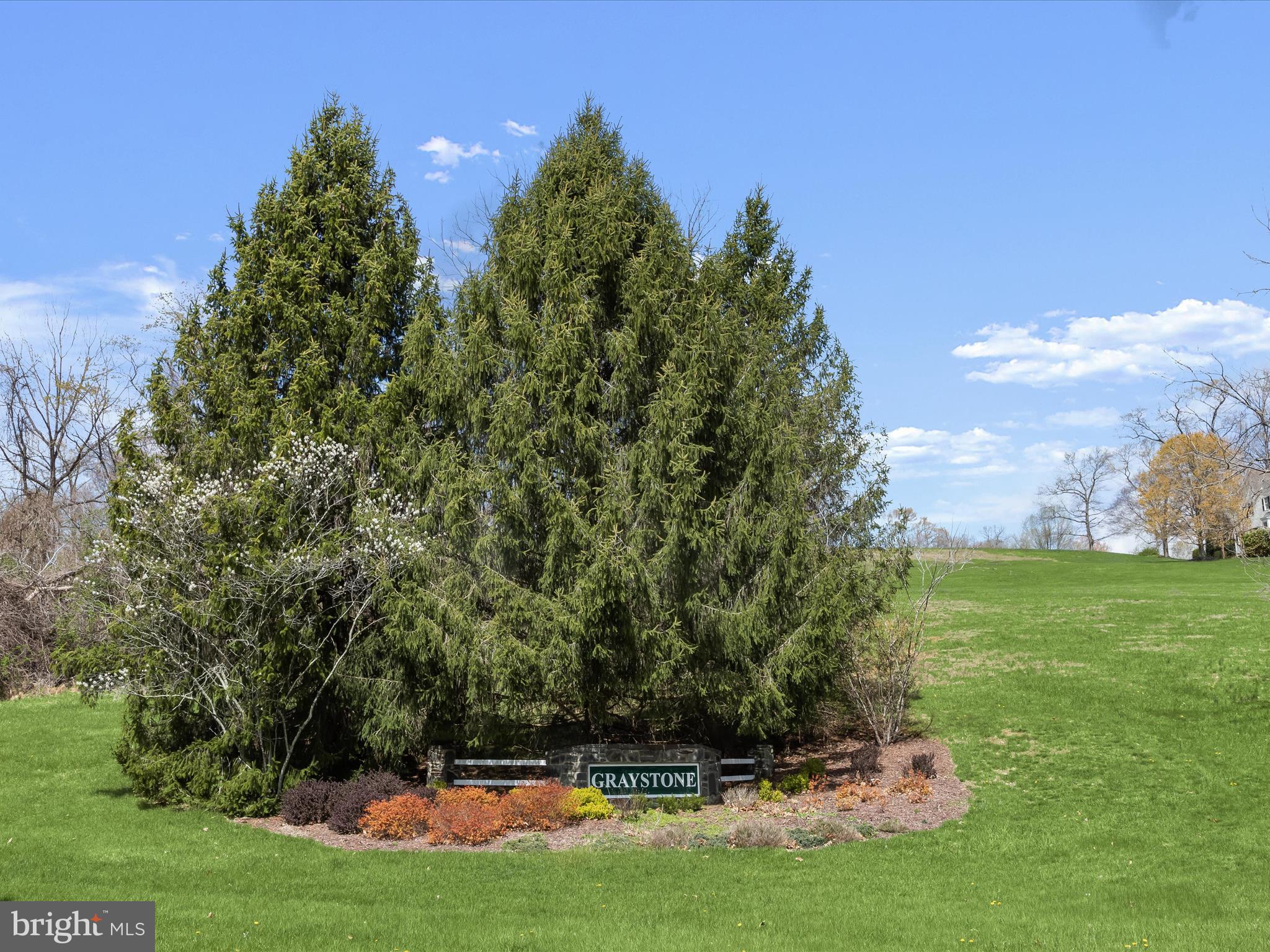 GRAYSTONE FARMS ESTATES - Residential