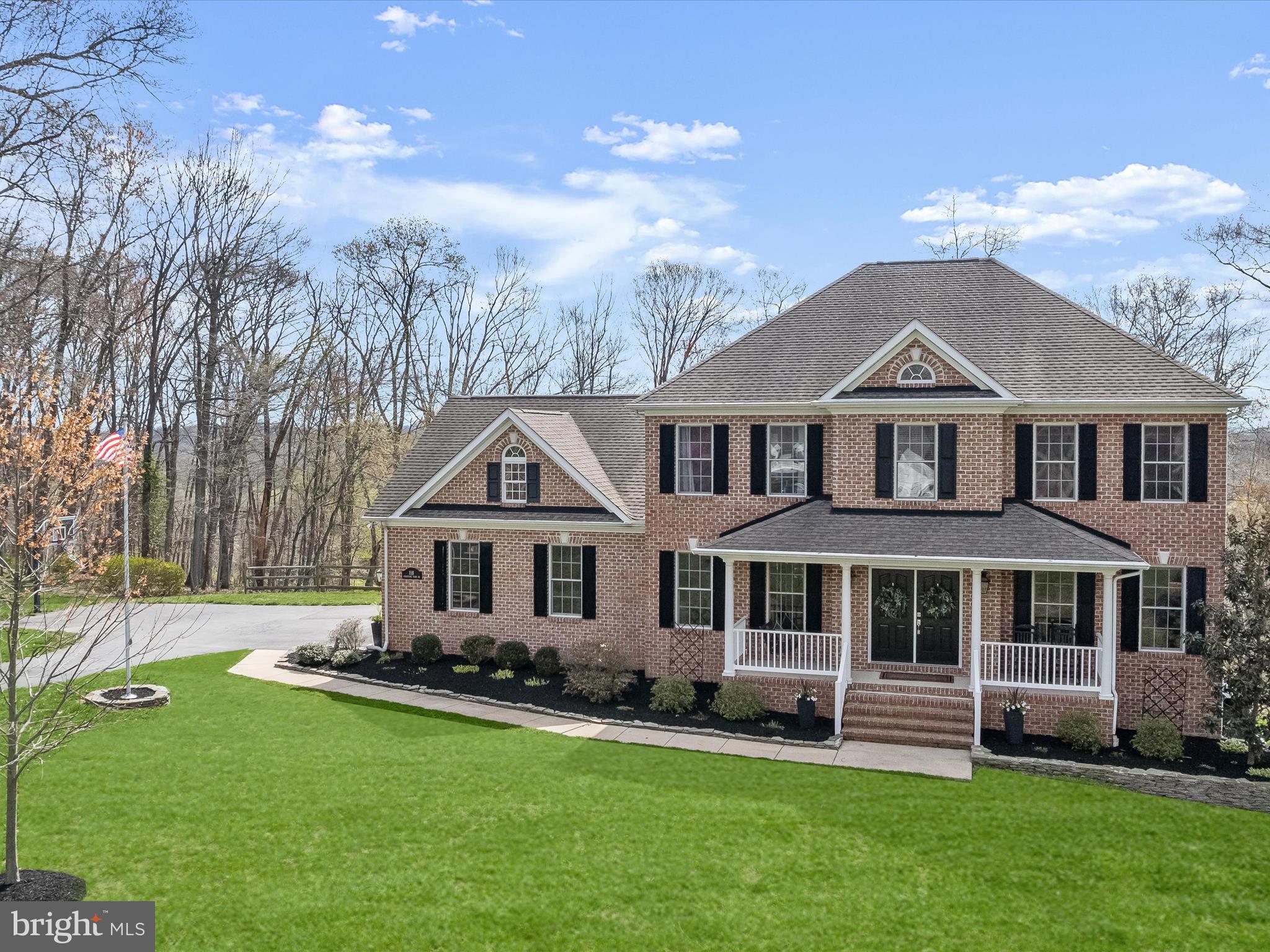 GRAYSTONE FARMS ESTATES - Residential