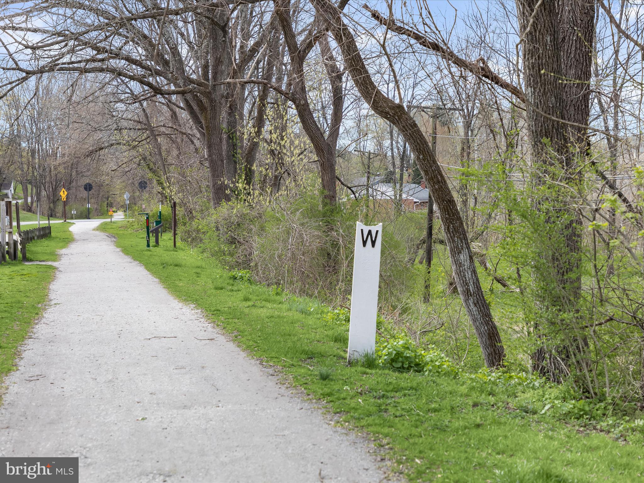GRAYSTONE FARMS ESTATES - Residential